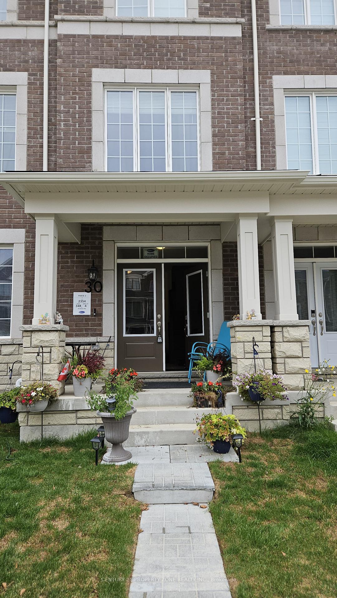 Front of 6 Bellasera Way