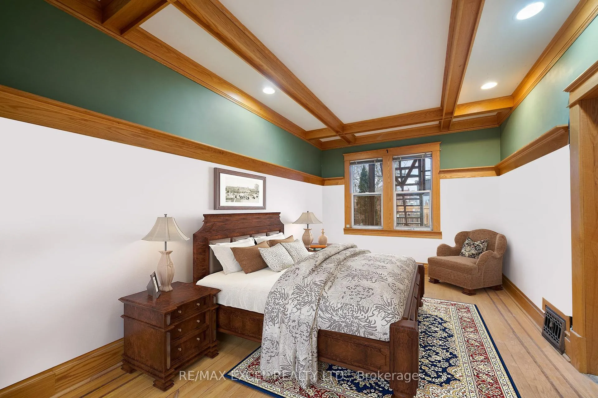 Photo 77 of 33 Edgemont Street N, Hamilton, Crown Point — HOMEH