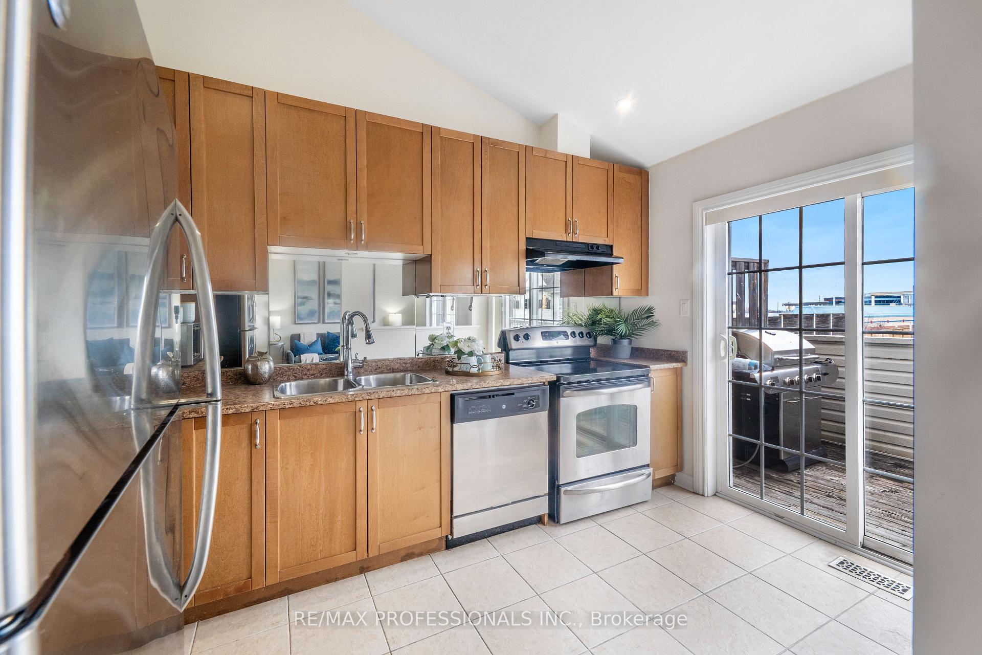 Photo 8 of 171 Kenneth Hobbs Avenue, Whitby, Pringle Creek — HOMEH