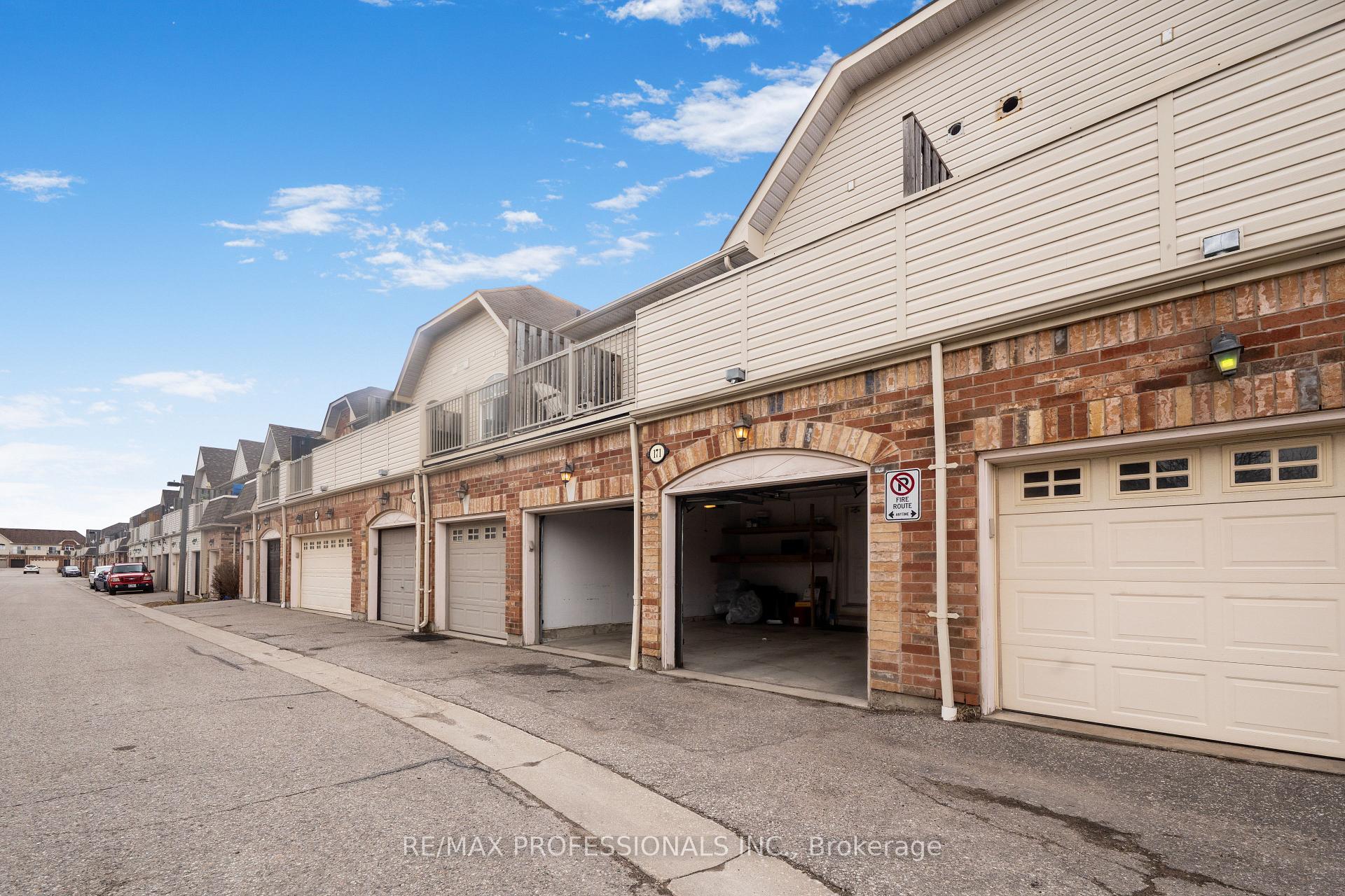 Photo 11 of 171 Kenneth Hobbs Avenue, Whitby, Pringle Creek — HOMEH