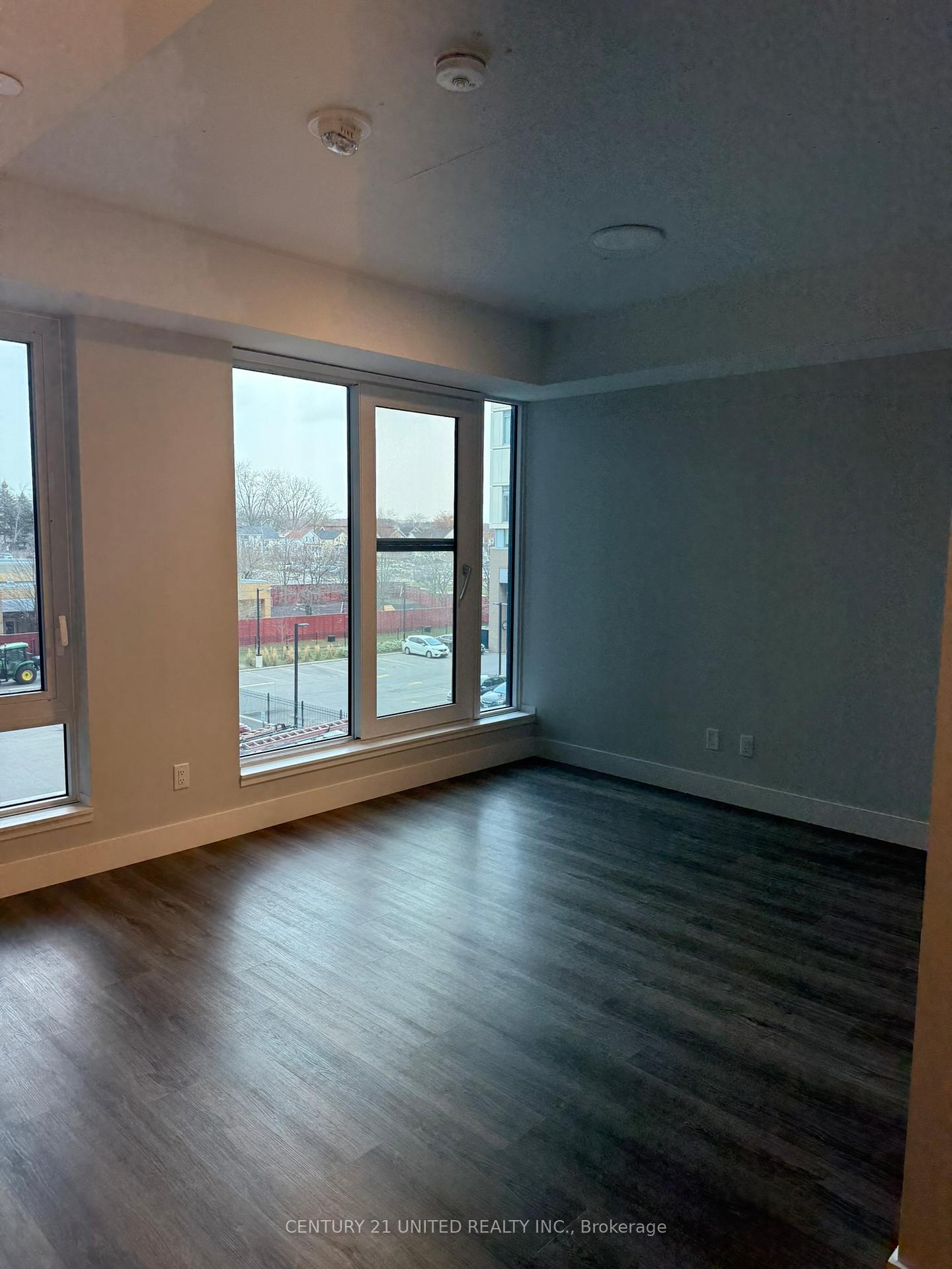 Photo 6 of Unit 301, 80 Bond Street E, Oshawa, Central — HOMEH