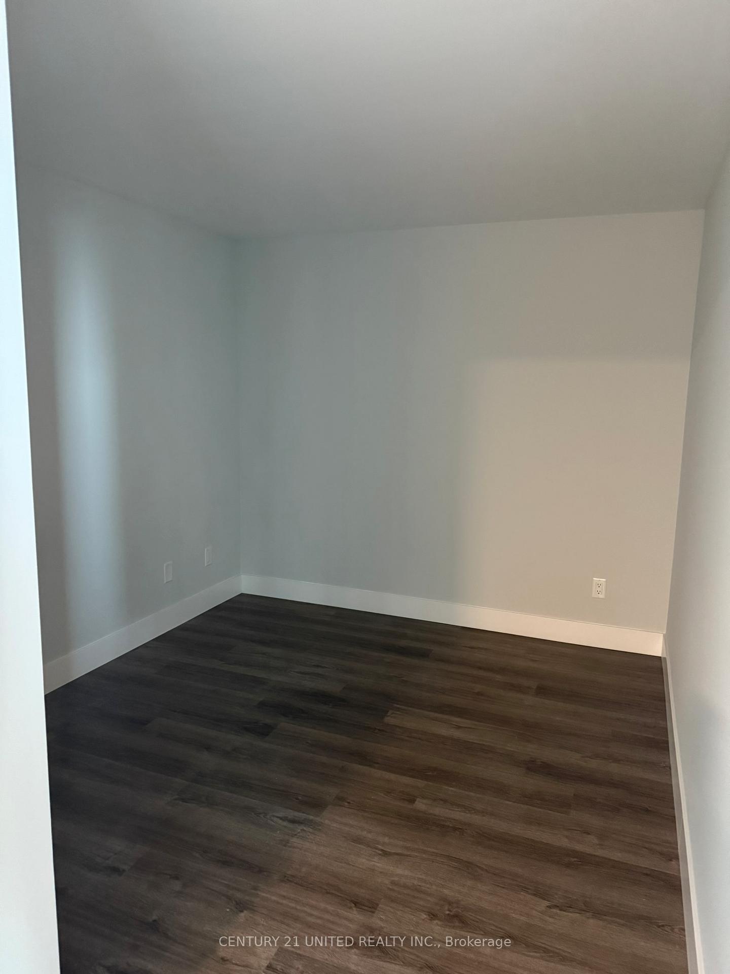 Photo 8 of Unit 301, 80 Bond Street E, Oshawa, Central — HOMEH