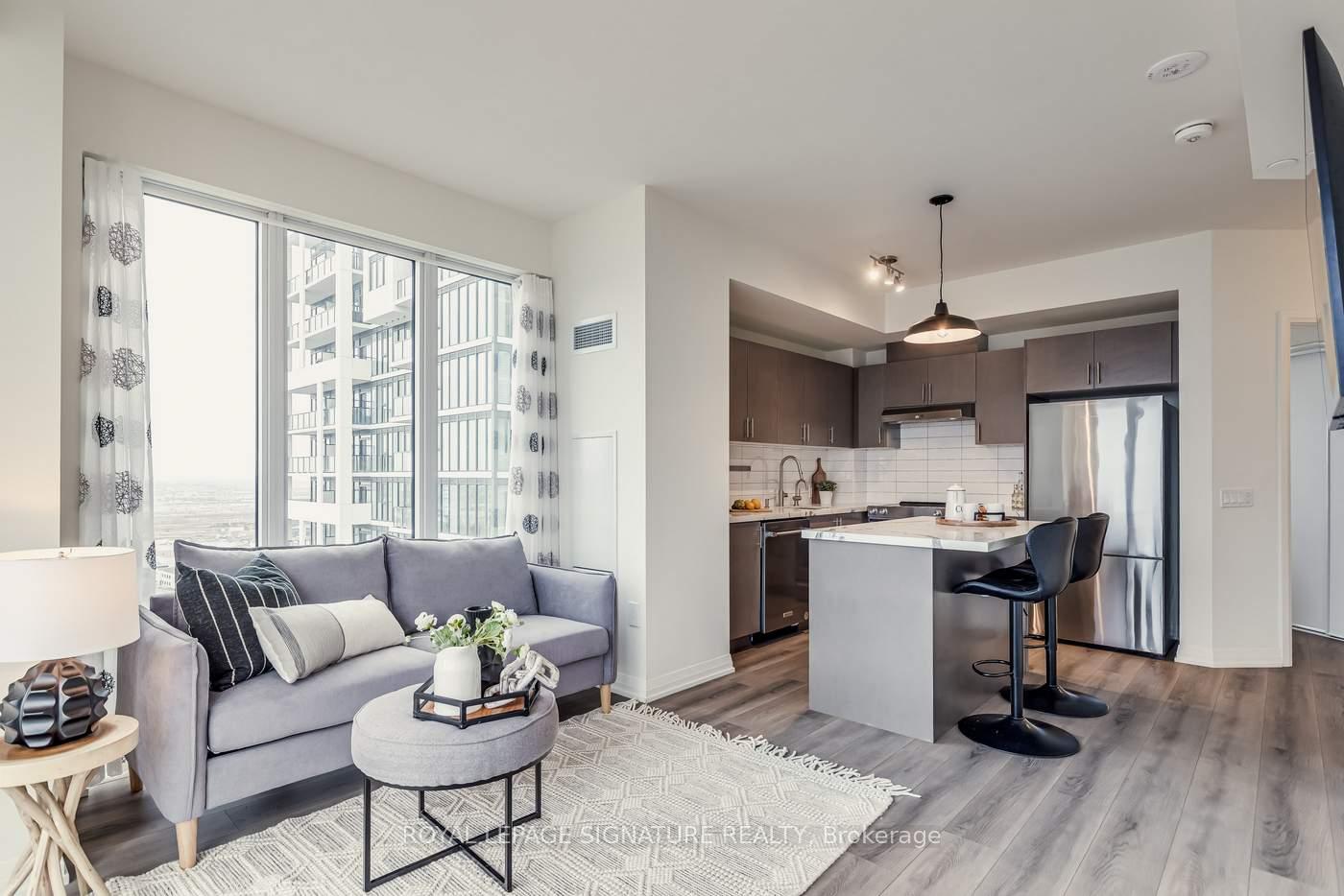 Photo 9 of Unit 2124, 9000 Jane Street, Vaughan, Concord — HOMEH