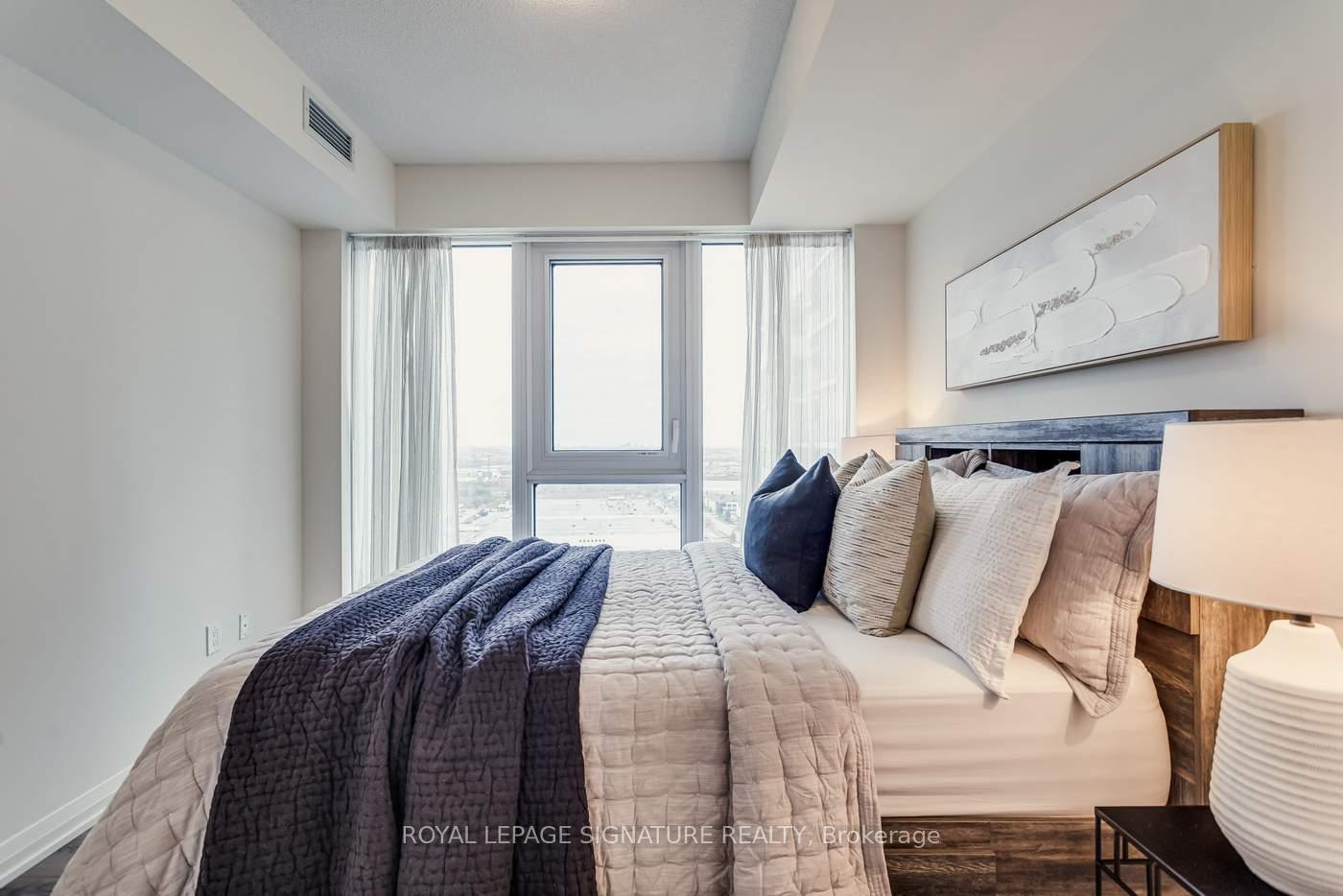 Photo 13 of Unit 2124, 9000 Jane Street, Vaughan, Concord — HOMEH