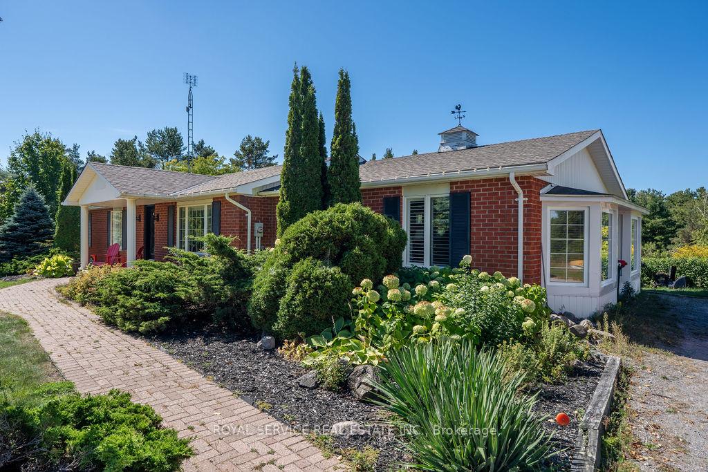 Photo 4 of 4470 Harwood Road, Hamilton Township, Rural Hamilton — HOMEH