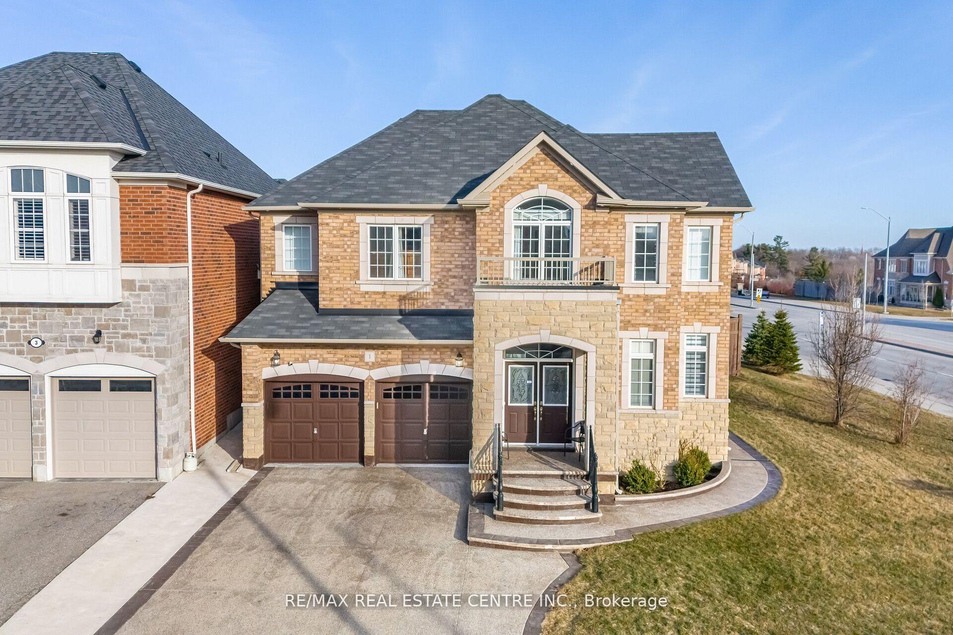 Photo 4 of 1 Ingleside Road, Brampton, Credit Valley — HOMEH