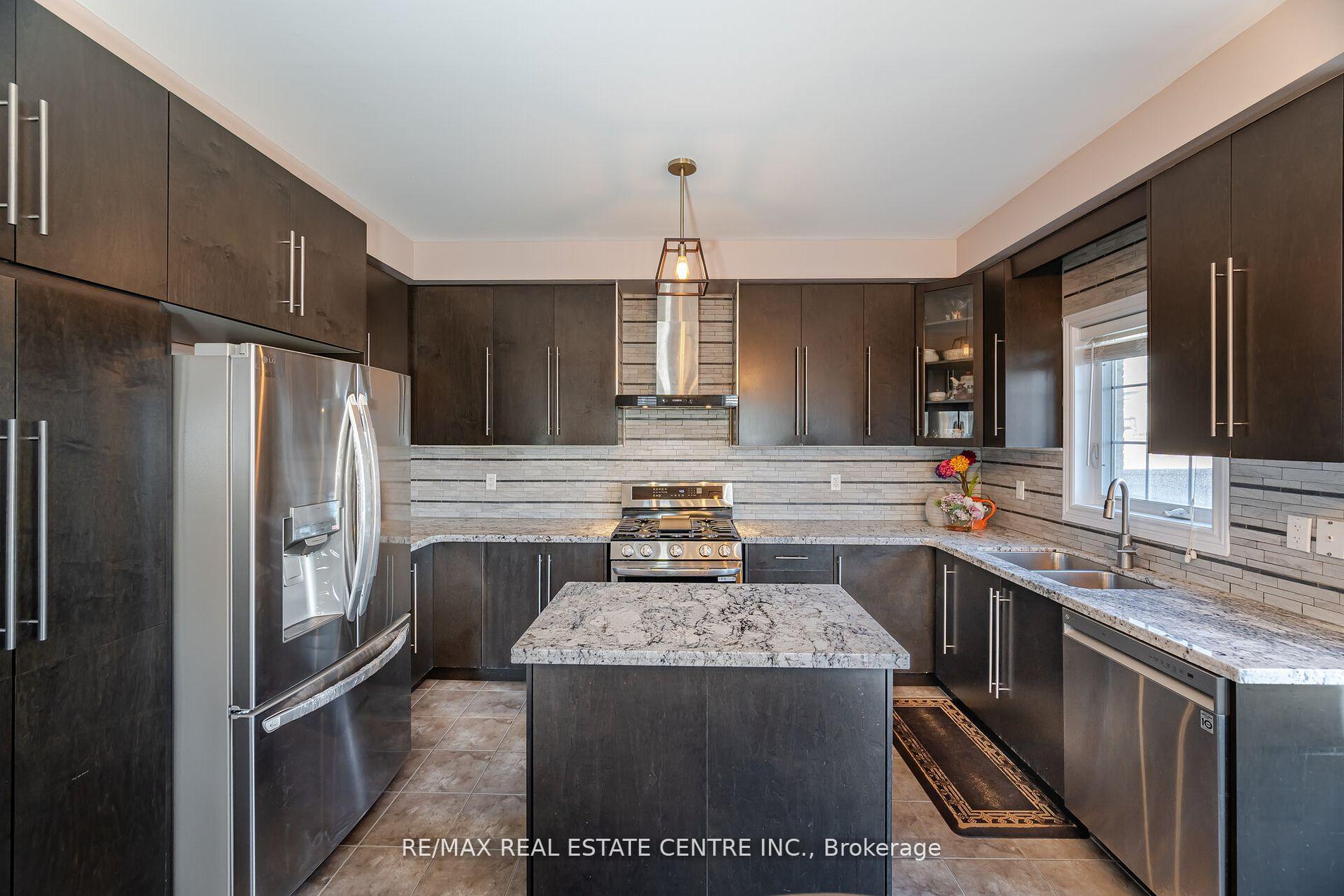 Photo 25 of 1 Ingleside Road, Brampton, Credit Valley — HOMEH