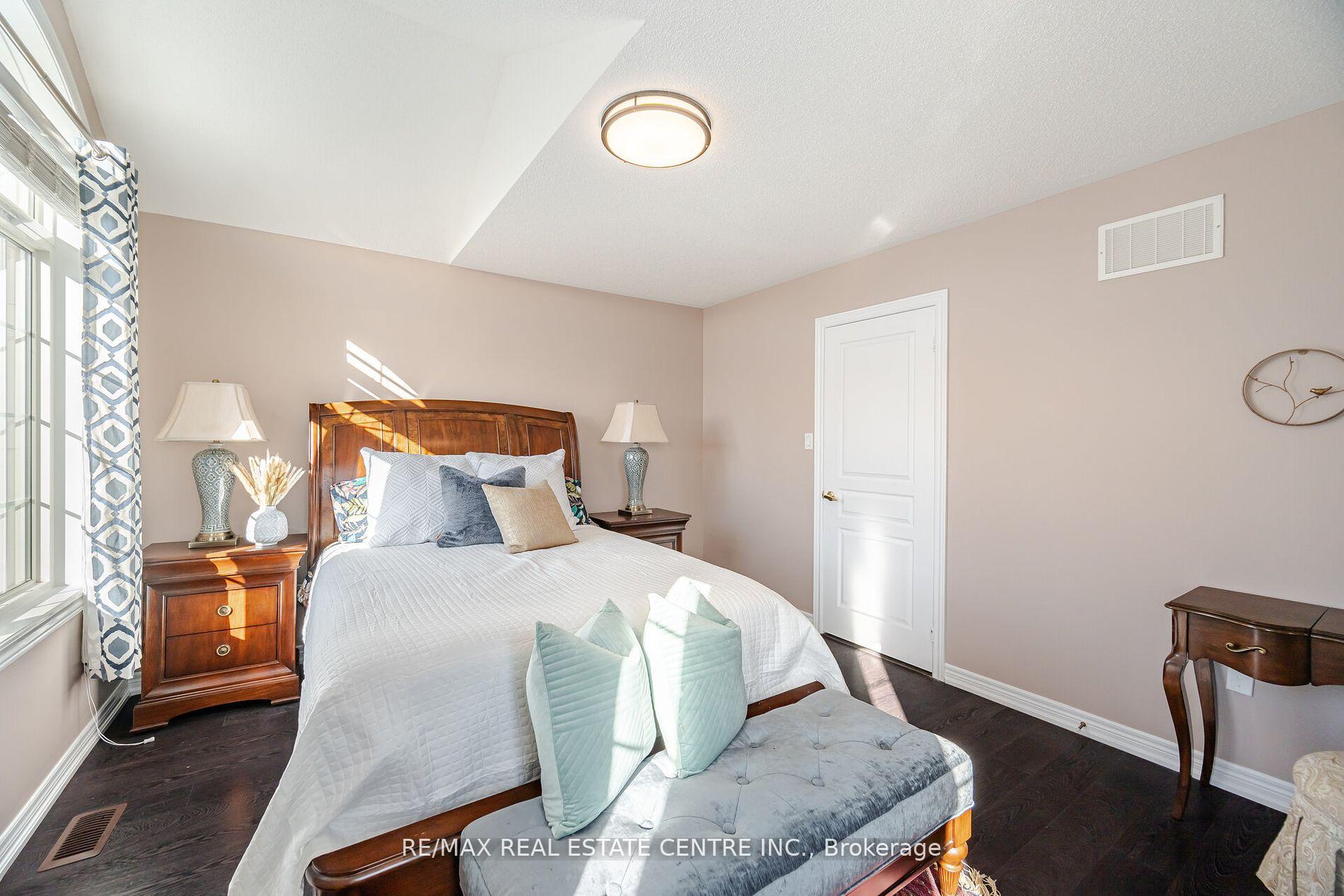 Photo 31 of 1 Ingleside Road, Brampton, Credit Valley — HOMEH