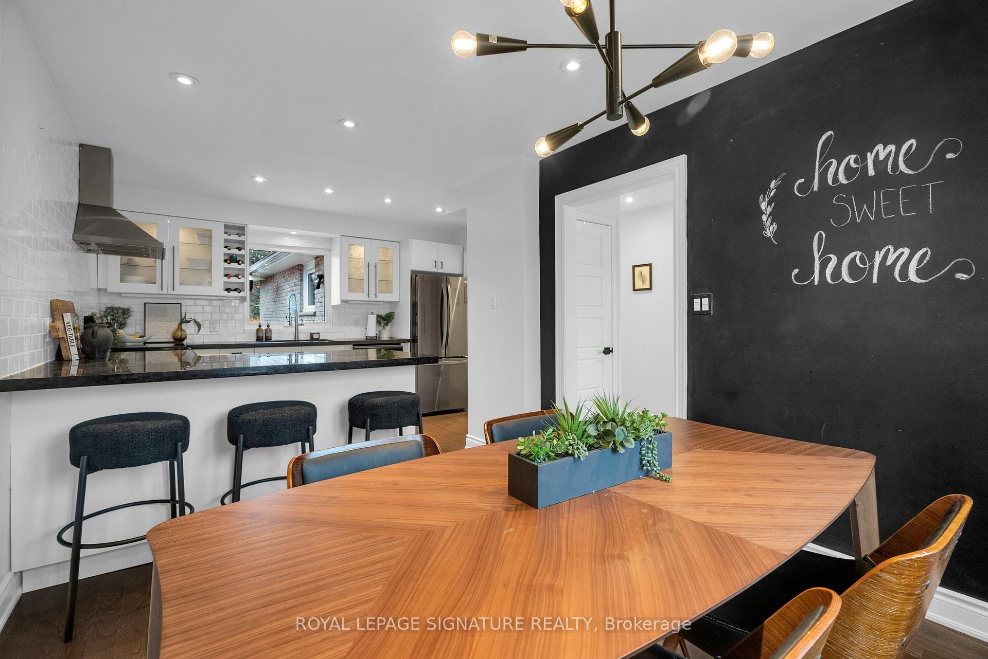 Photo 13 of 17 Birch Court, Aurora, Aurora Village — HOMEH