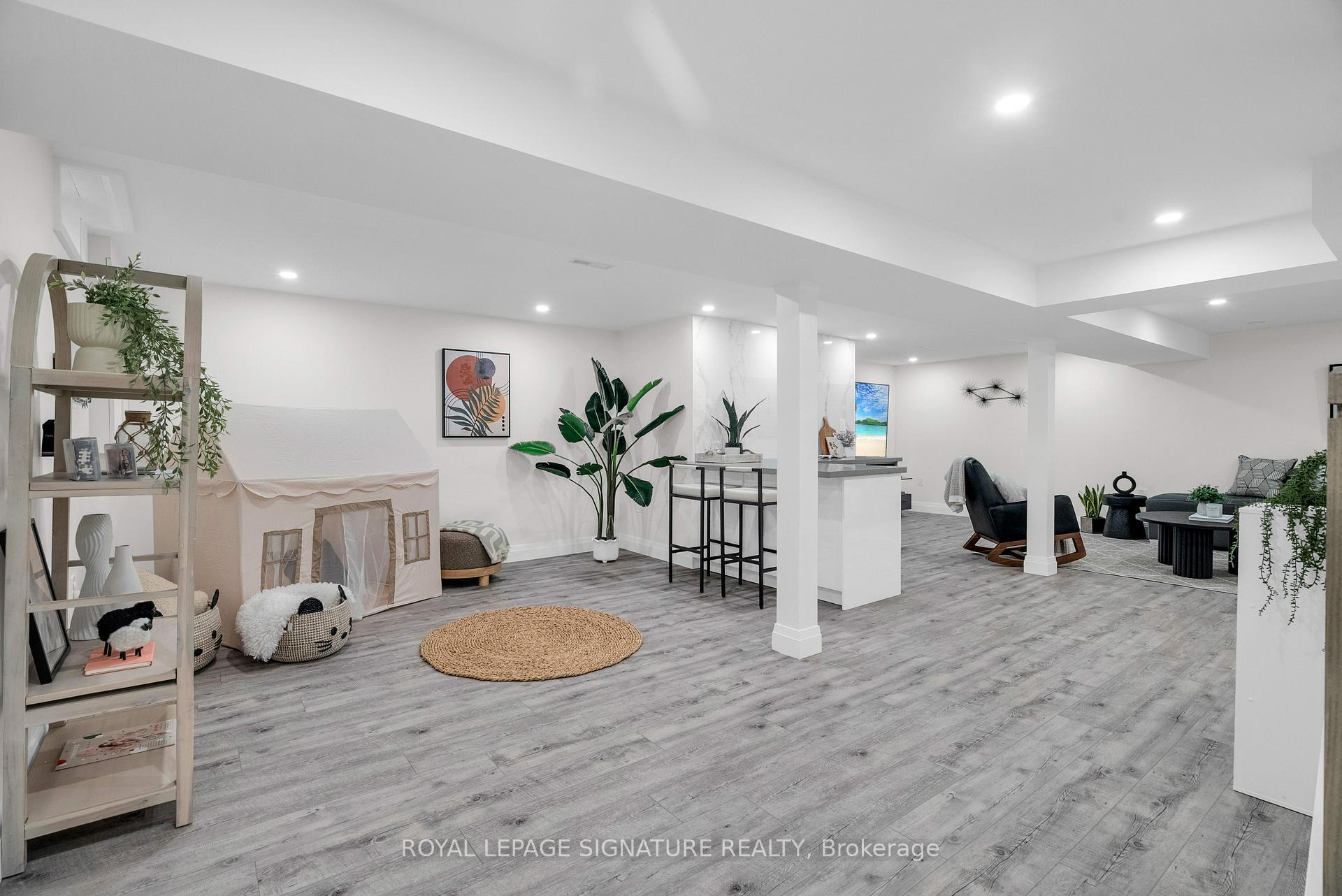 Photo 19 of 17 Birch Court, Aurora, Aurora Village — HOMEH