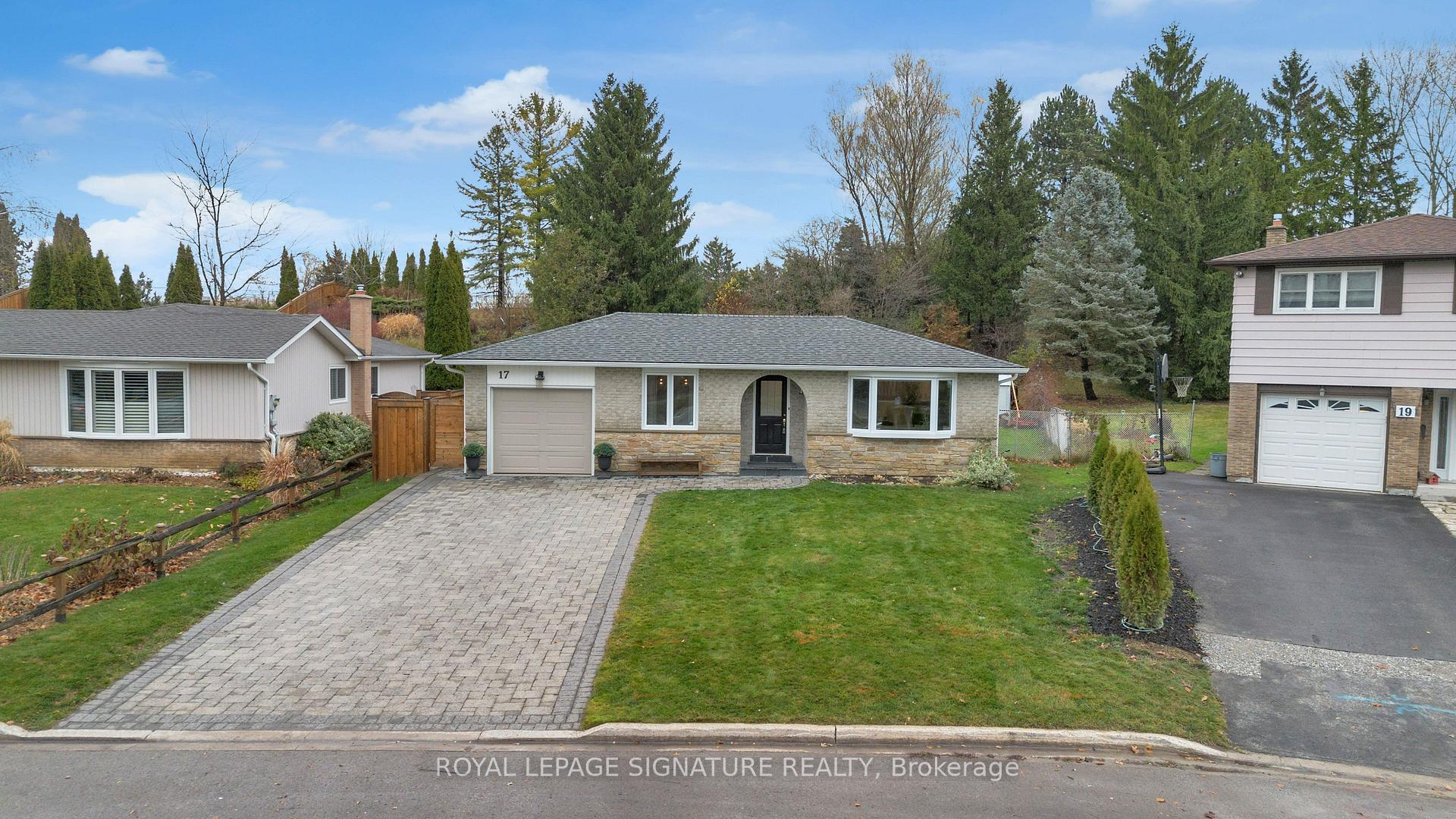 Photo 33 of 17 Birch Court, Aurora, Aurora Village — HOMEH