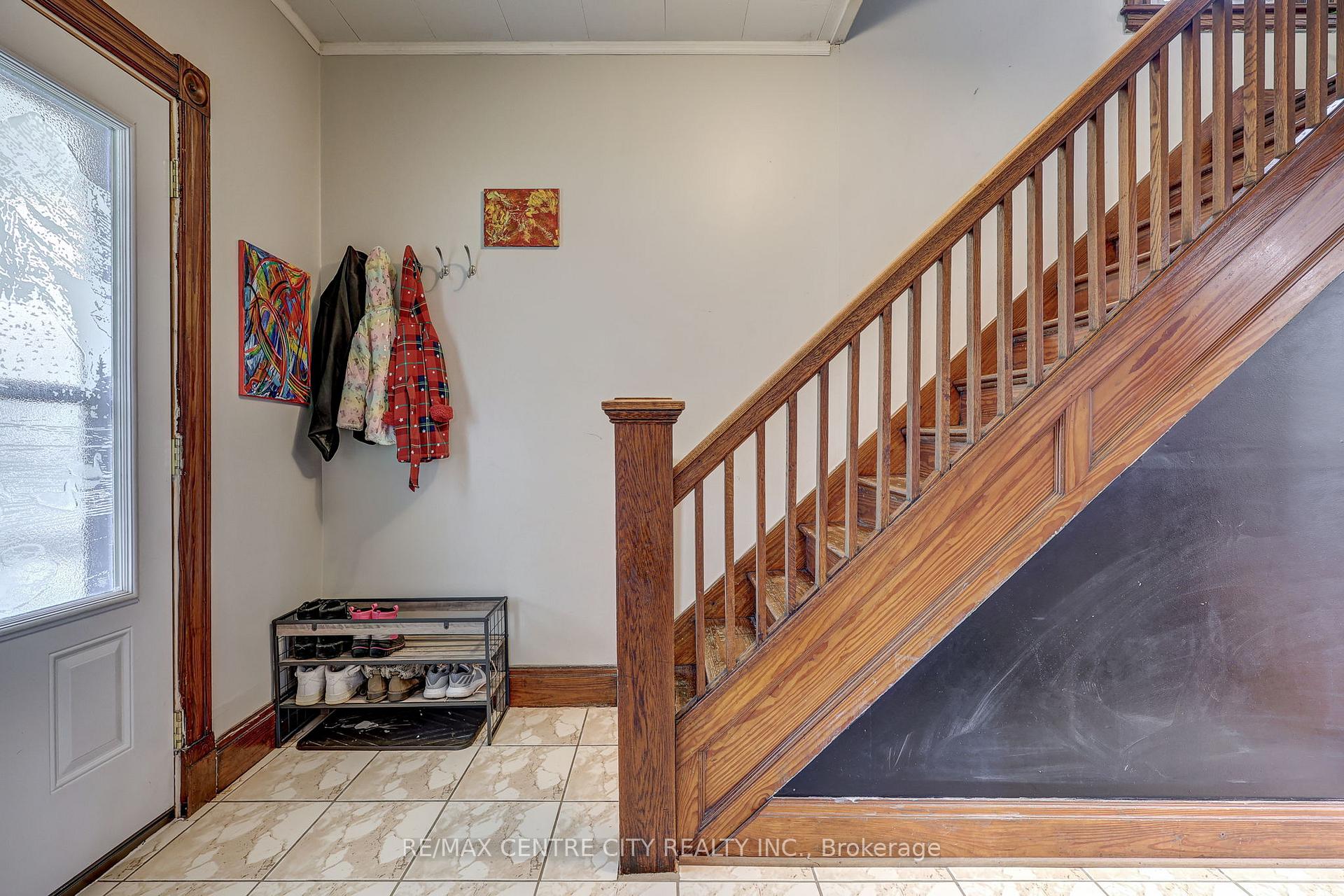 Photo 2 of 49 West Avenue, St. Thomas — HOMEH