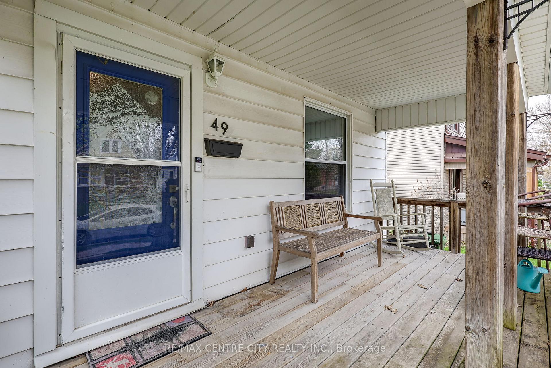 Photo 11 of 49 West Avenue, St. Thomas — HOMEH