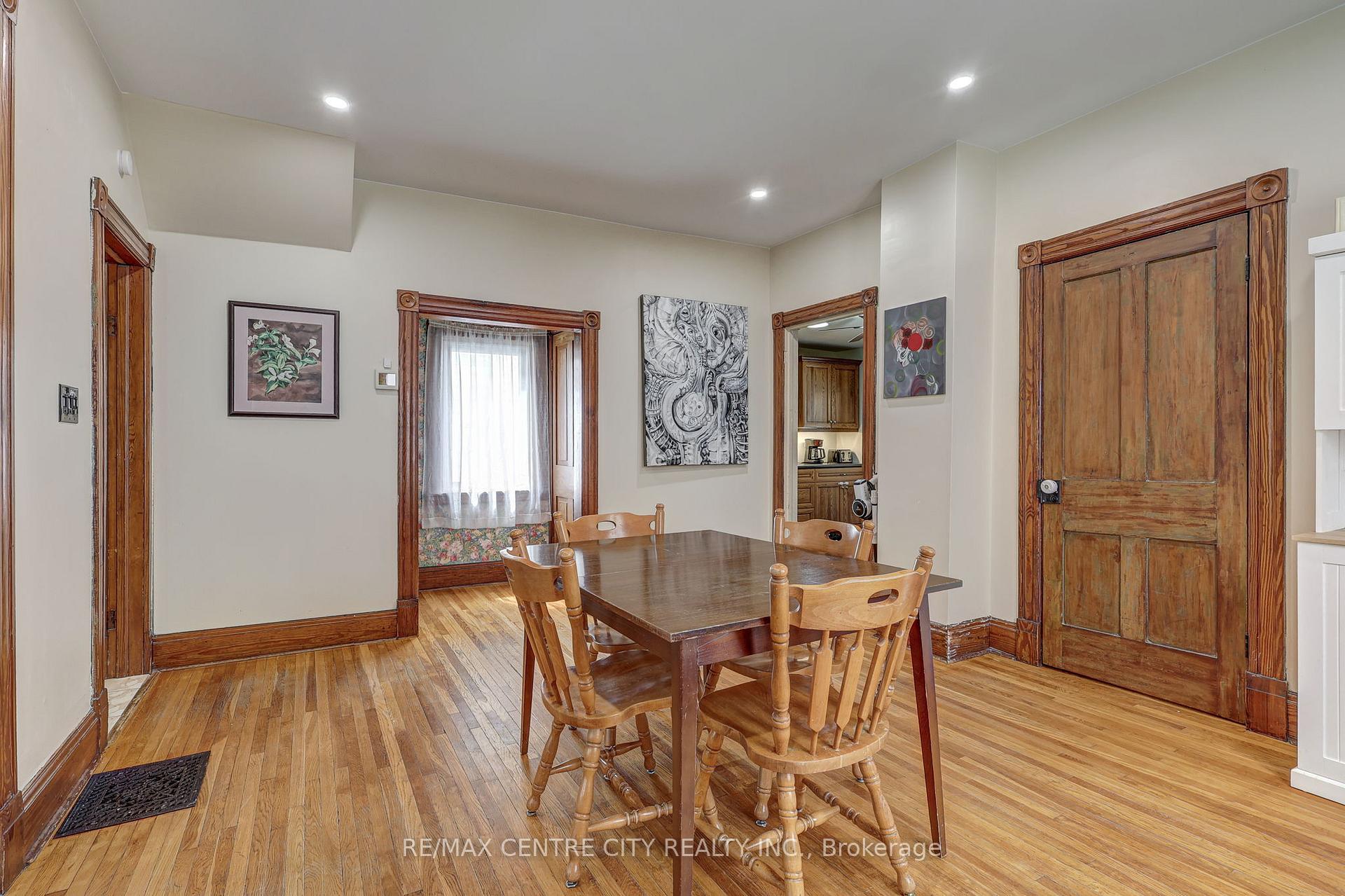 Photo 8 of 49 West Avenue, St. Thomas — HOMEH