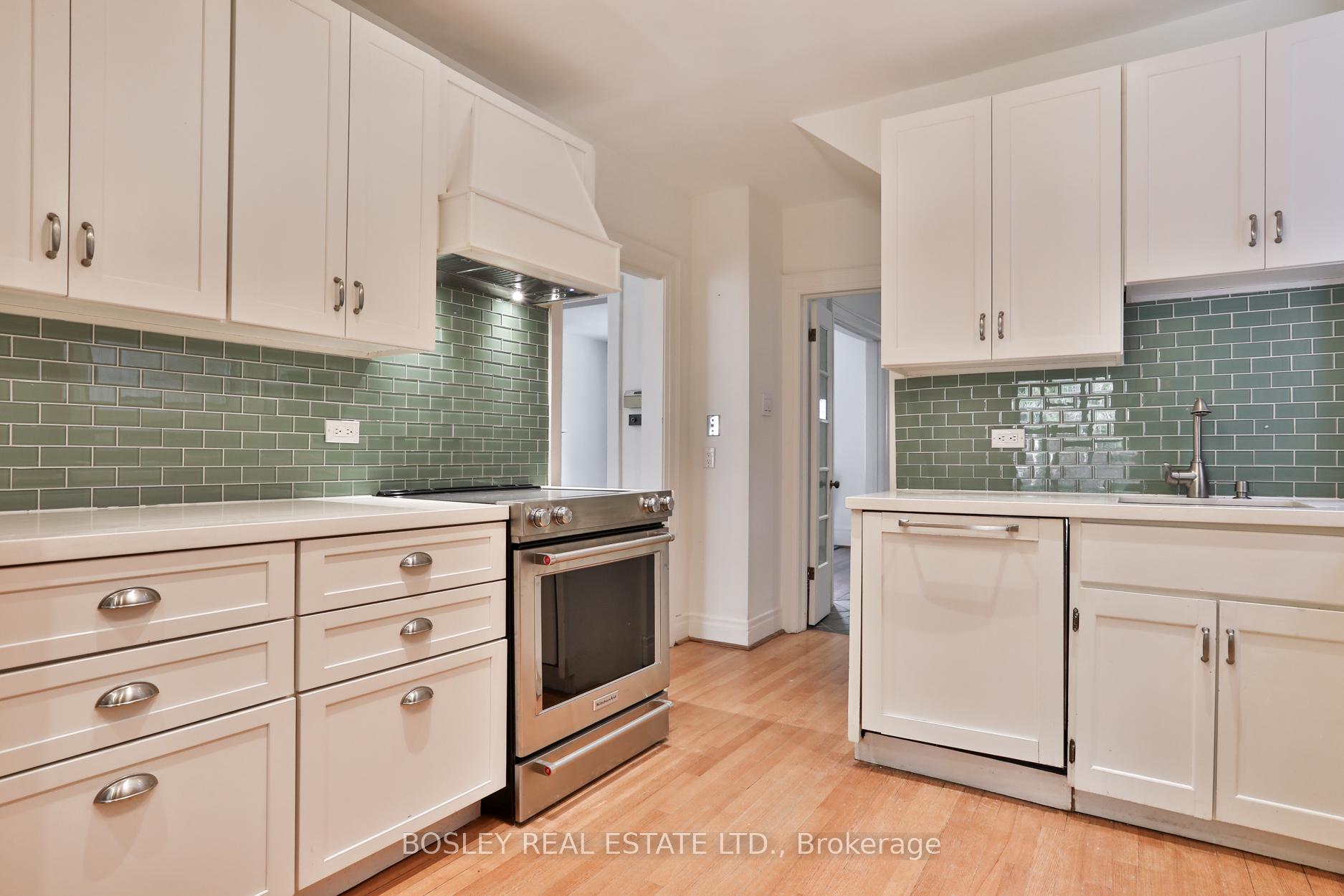 Photo 6 of 82 Belsize Drive, Toronto, Mount Pleasant West — HOMEH