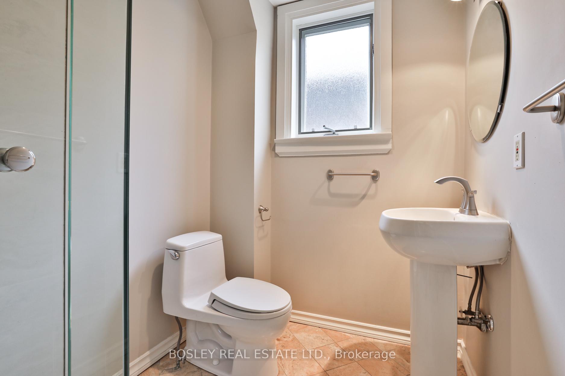 Photo 20 of 82 Belsize Drive, Toronto, Mount Pleasant West — HOMEH