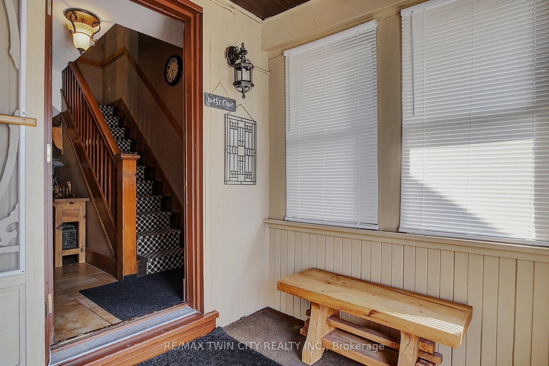 Photo 21 of 140 Park Row N, Hamilton, Crown Point — HOMEH