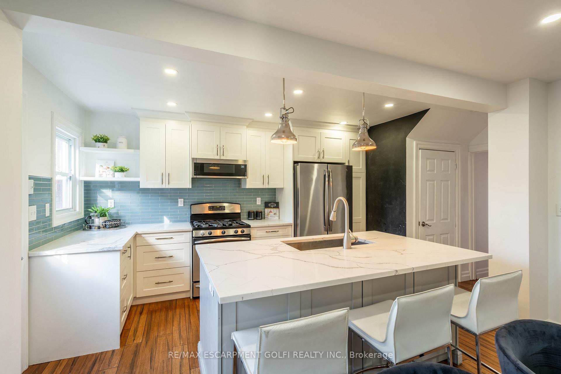 Photo 2 of 159 Cope Street, Hamilton, Homeside — HOMEH