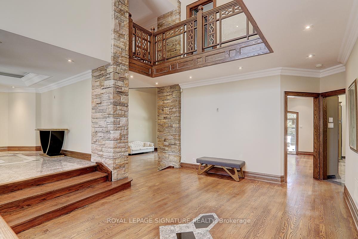 Photo 9 of 28 Old English Lane, Markham, Bayview Glen — HOMEH