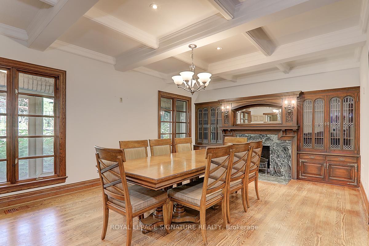 Photo 4 of 28 Old English Lane, Markham, Bayview Glen — HOMEH