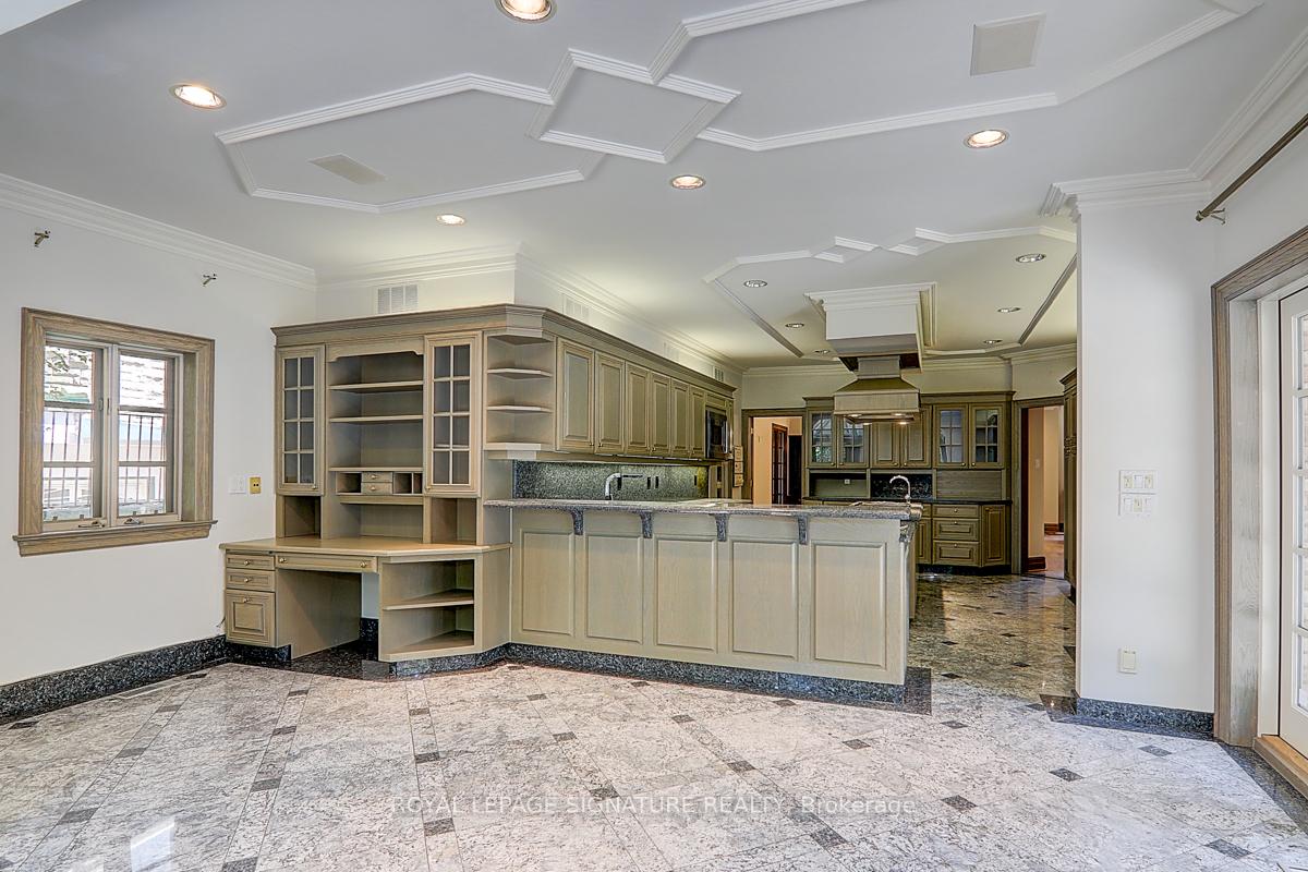 Photo 6 of 28 Old English Lane, Markham, Bayview Glen — HOMEH