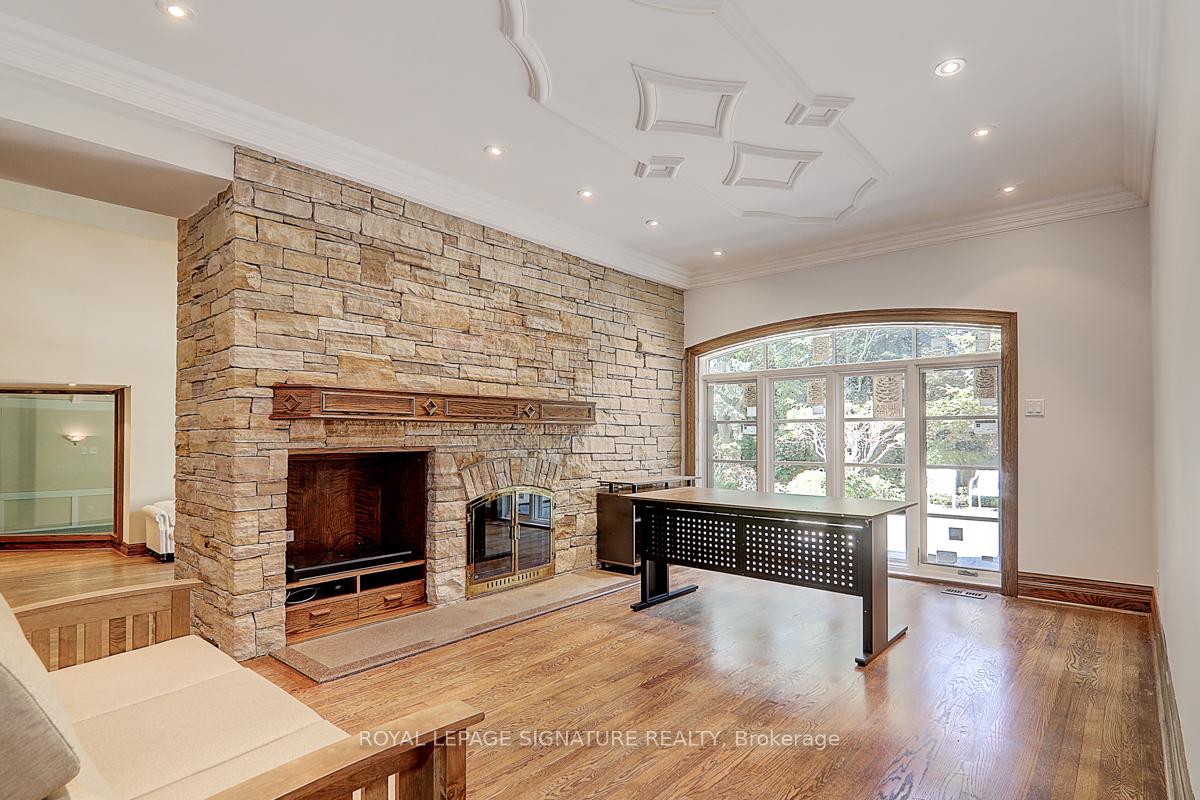 Photo 16 of 28 Old English Lane, Markham, Bayview Glen — HOMEH