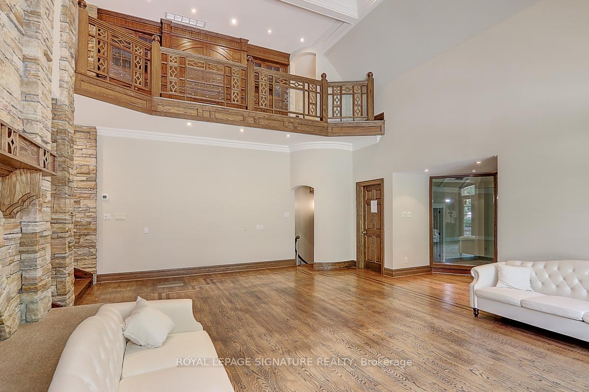 Photo 20 of 28 Old English Lane, Markham, Bayview Glen — HOMEH