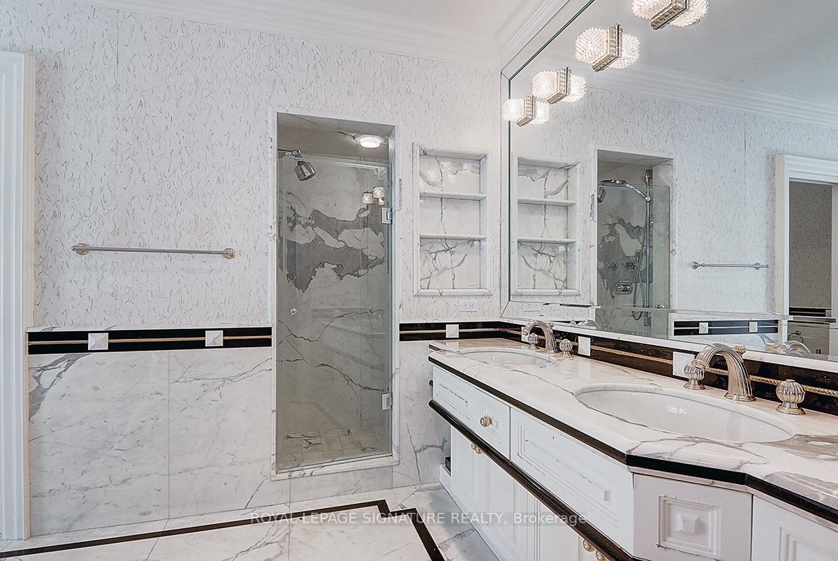 Photo 22 of 28 Old English Lane, Markham, Bayview Glen — HOMEH