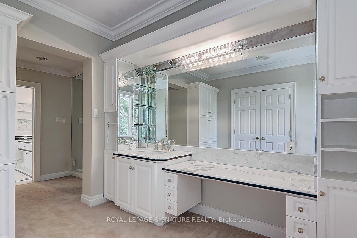 Photo 24 of 28 Old English Lane, Markham, Bayview Glen — HOMEH