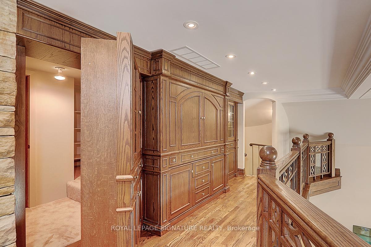 Photo 33 of 28 Old English Lane, Markham, Bayview Glen — HOMEH
