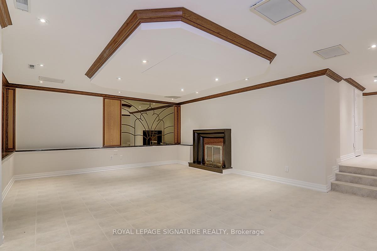 Photo 32 of 28 Old English Lane, Markham, Bayview Glen — HOMEH