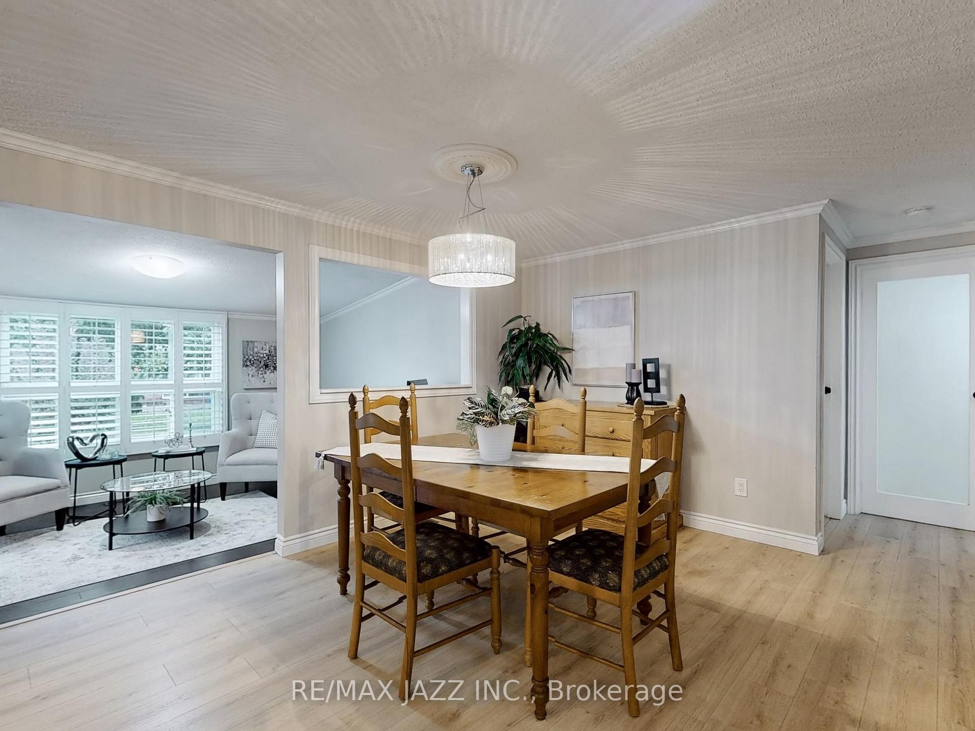 Photo 7 of 11 Canoe Court, Clarington, Newcastle — HOMEH