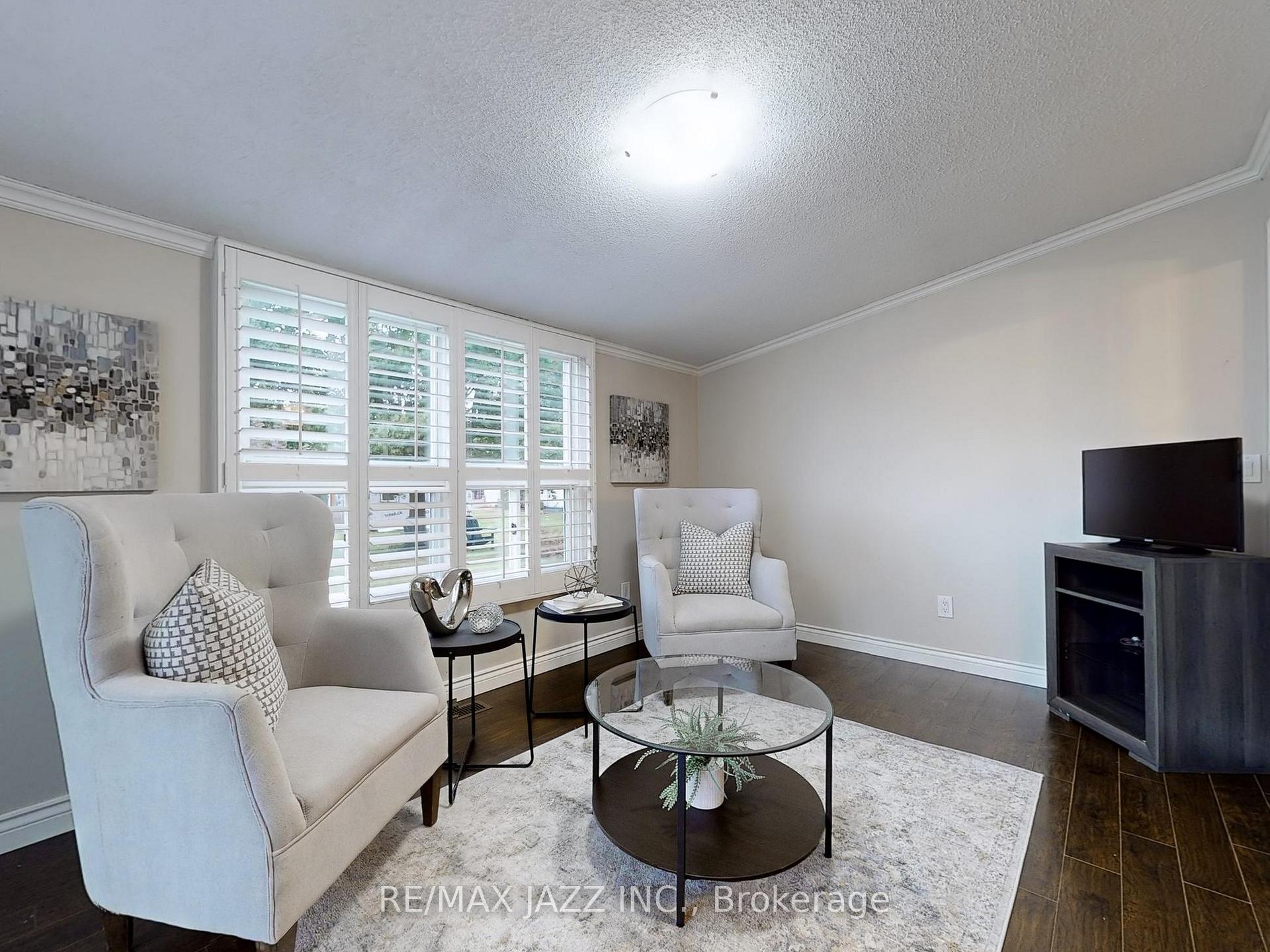 Photo 14 of 11 Canoe Court, Clarington, Newcastle — HOMEH