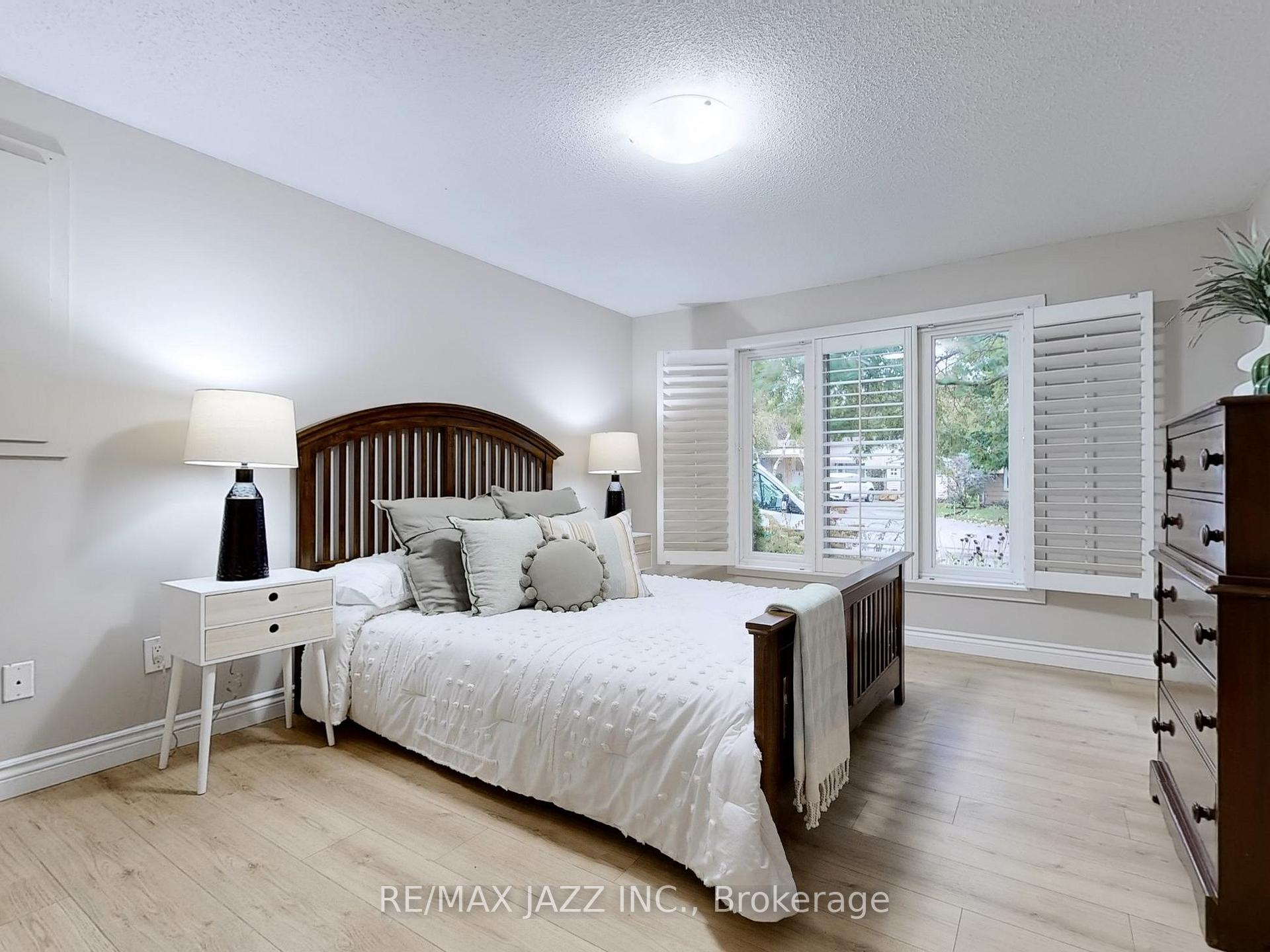 Photo 28 of 11 Canoe Court, Clarington, Newcastle — HOMEH