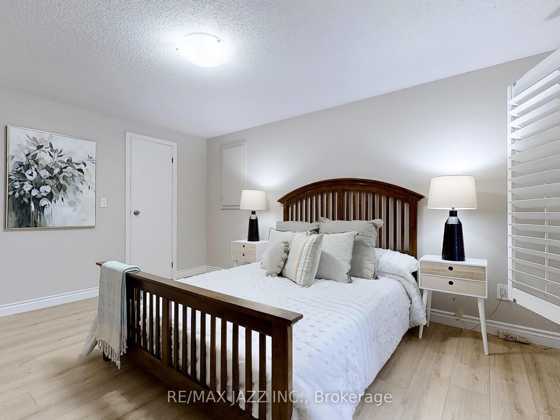 Photo 11 of 11 Canoe Court, Clarington, Newcastle — HOMEH