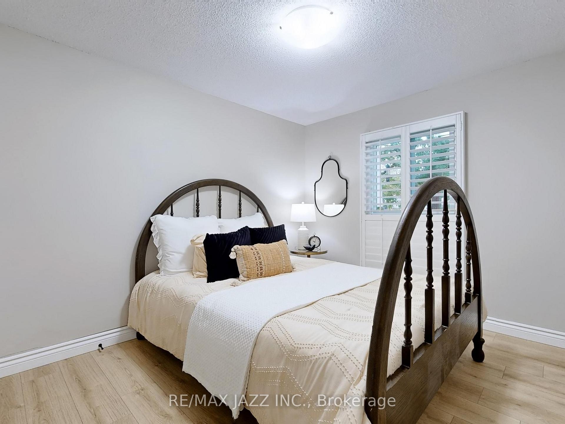 Photo 25 of 11 Canoe Court, Clarington, Newcastle — HOMEH