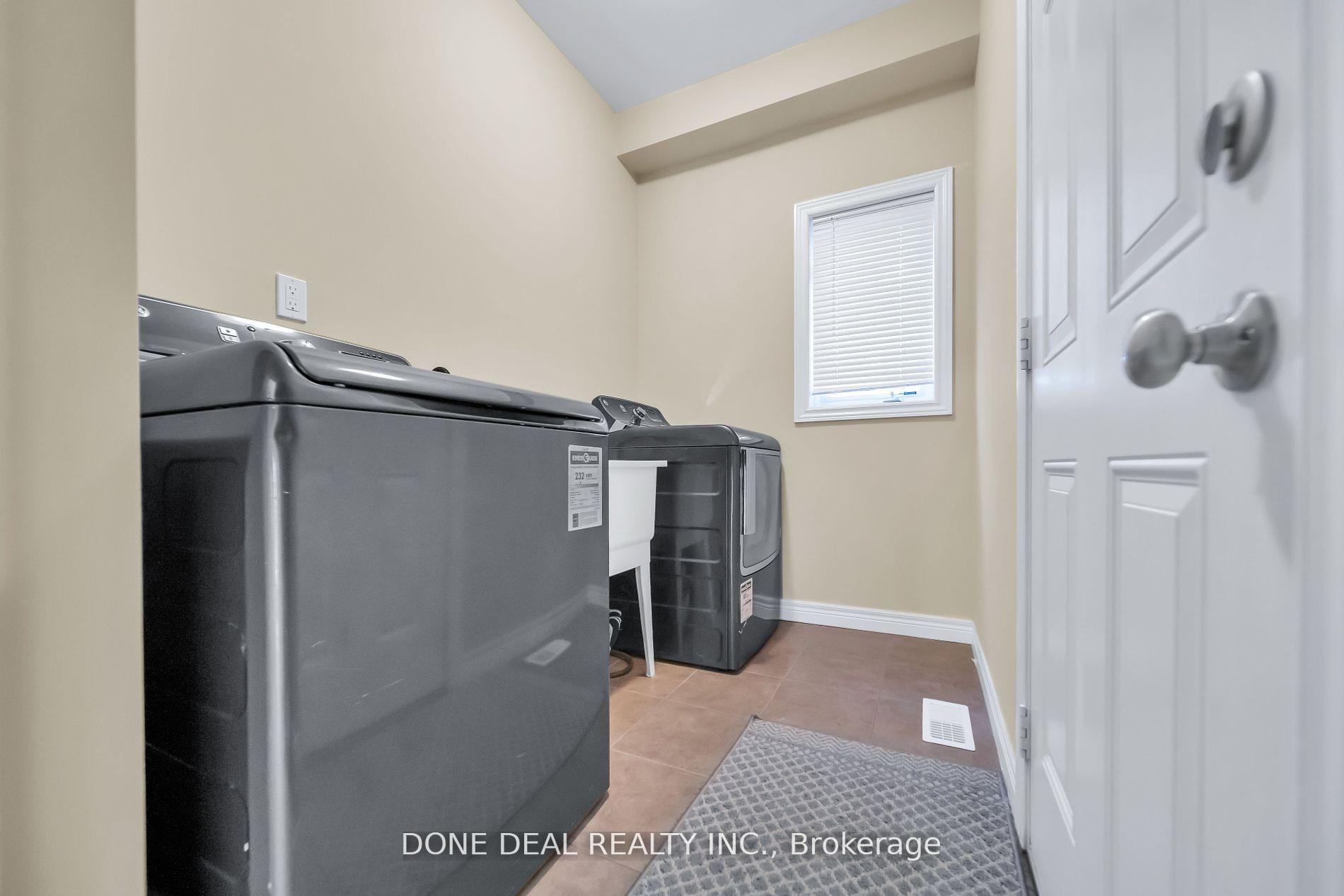 Photo 5 of 21 Bellagio Avenue, Hamilton, Hannon — HOMEH