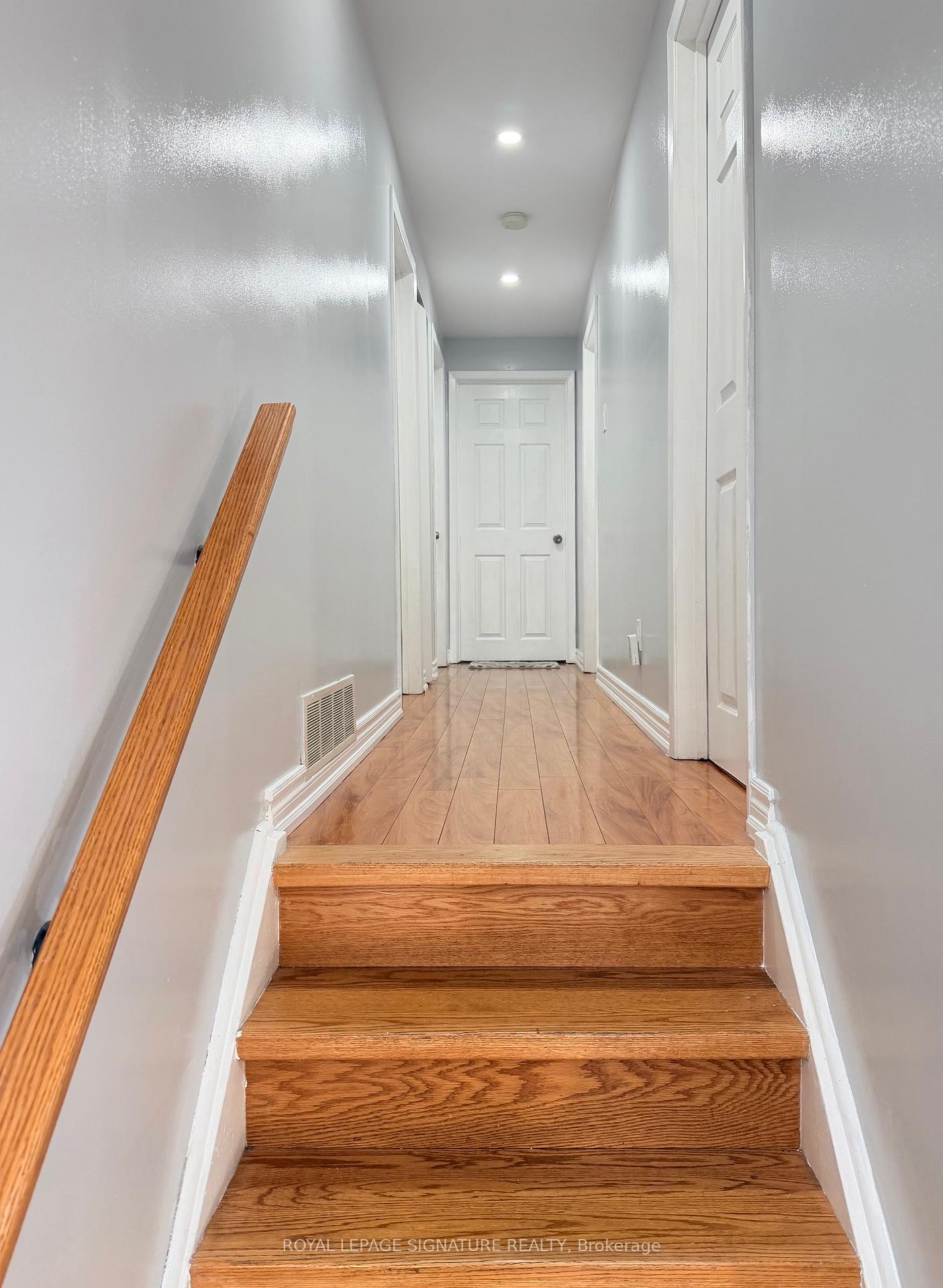Photo 17 of 25 Birchbank Road, Brampton, Avondale — HOMEH