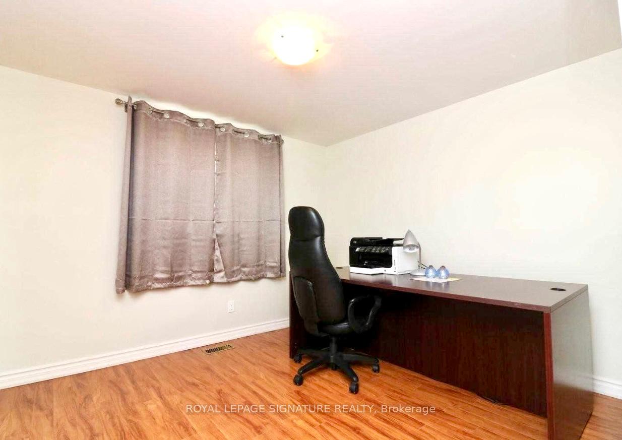 Photo 21 of 25 Birchbank Road, Brampton, Avondale — HOMEH