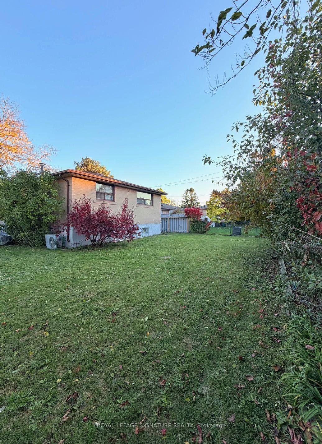 Photo 35 of 25 Birchbank Road, Brampton, Avondale — HOMEH