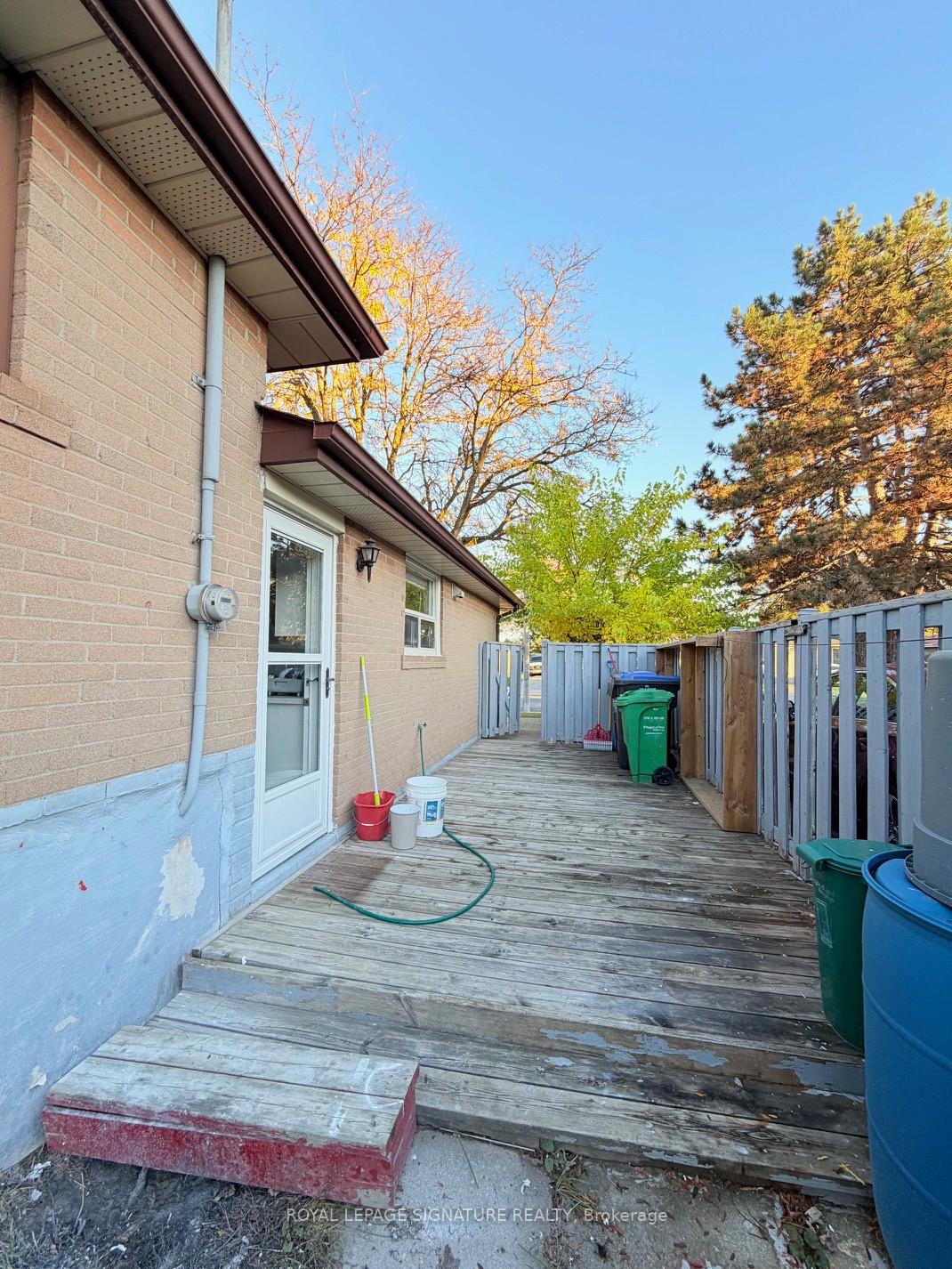 Photo 37 of 25 Birchbank Road, Brampton, Avondale — HOMEH