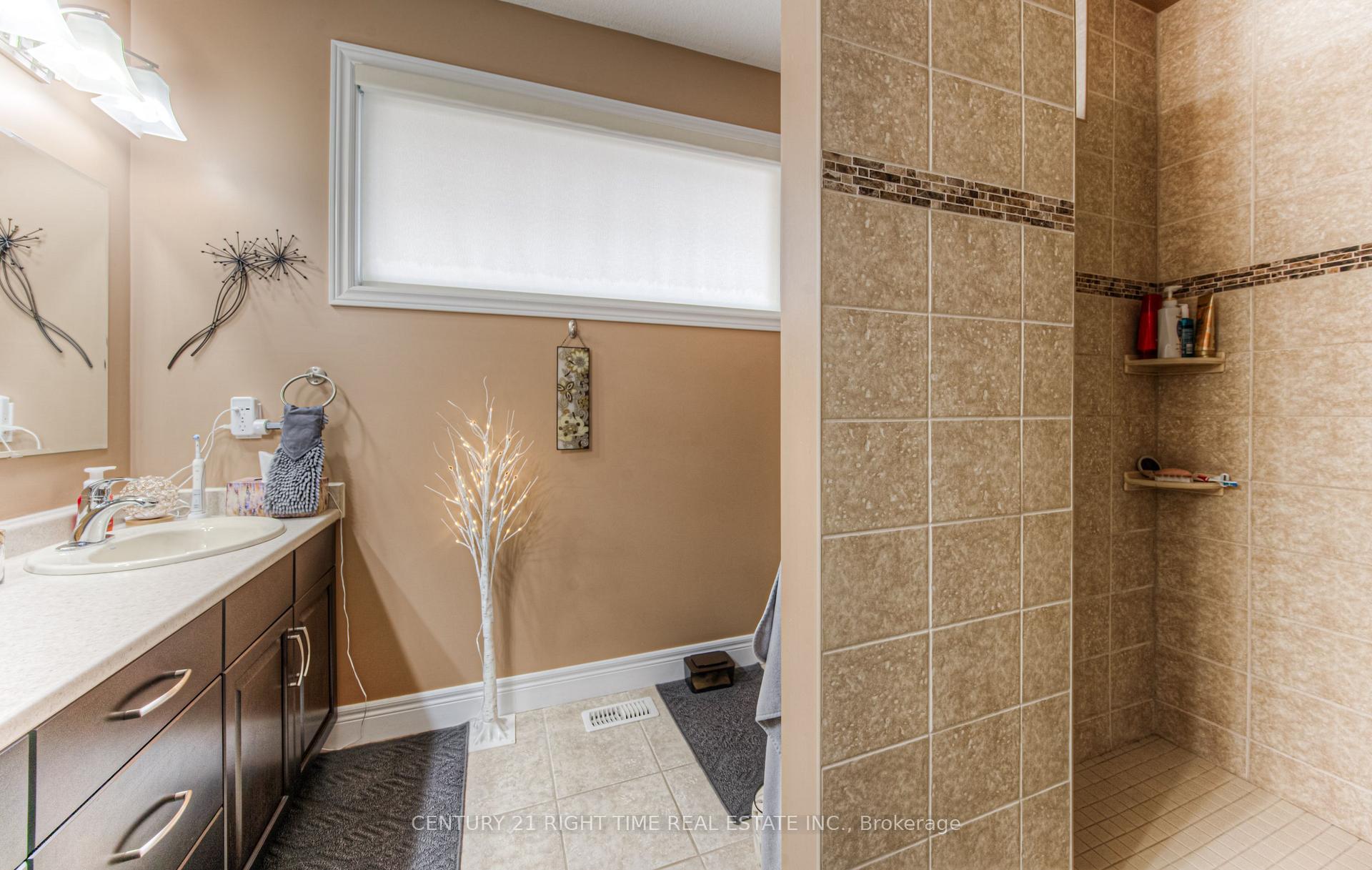 Photo 30 of 163 Townsend Drive, Woolwich — HOMEH
