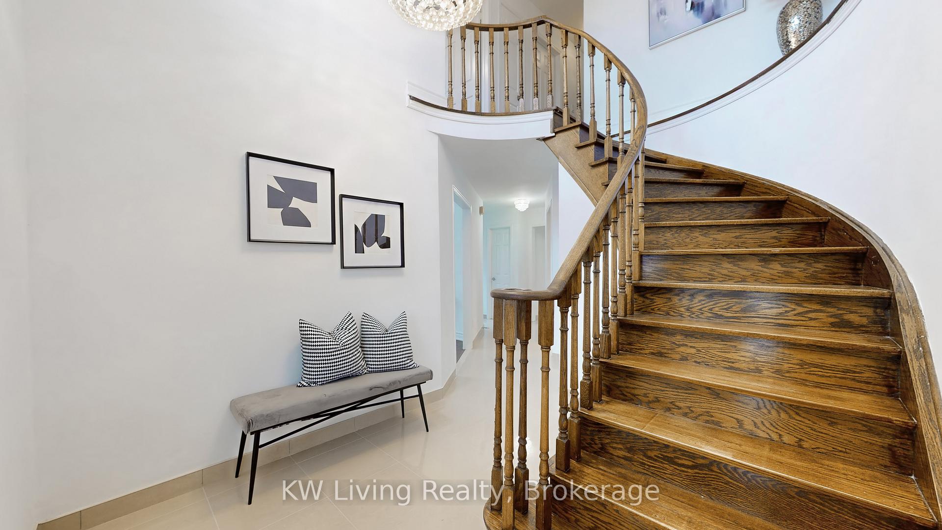 Photo 5 of 60 Graham Crescent, Markham, Raymerville — HOMEH