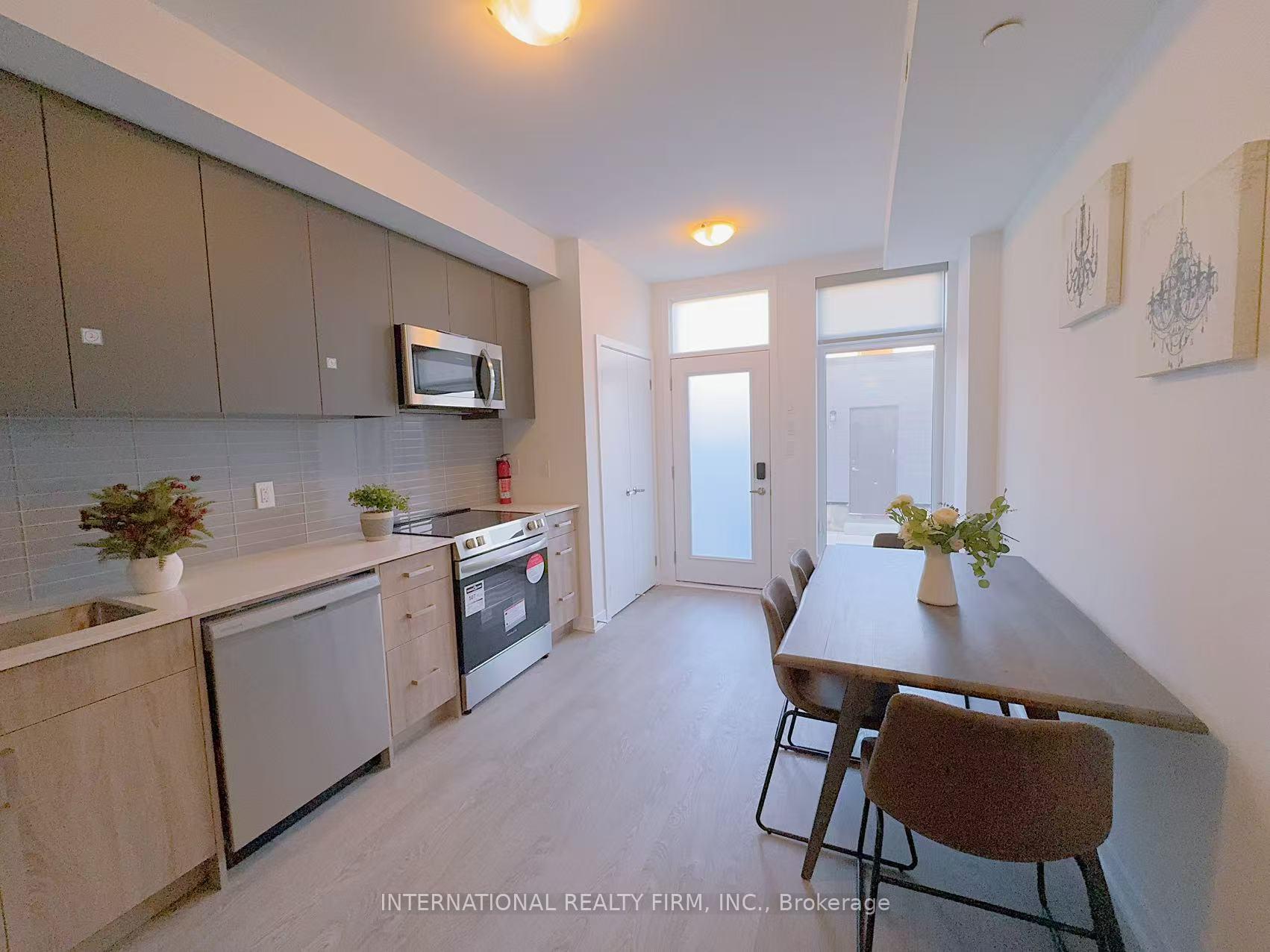 Photo 10 of 22 Turtle Island Road, Toronto, Englemount-Lawrence — HOMEH