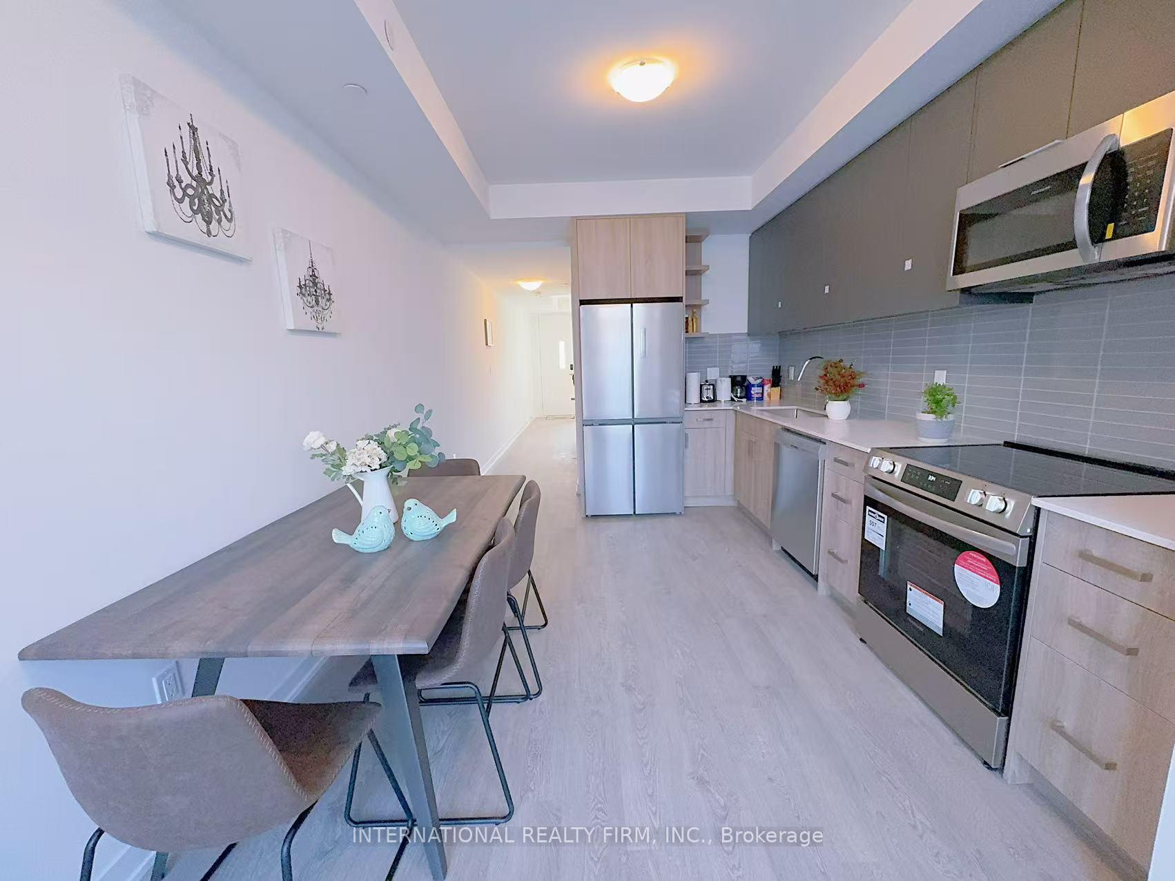 Photo 11 of 22 Turtle Island Road, Toronto, Englemount-Lawrence — HOMEH