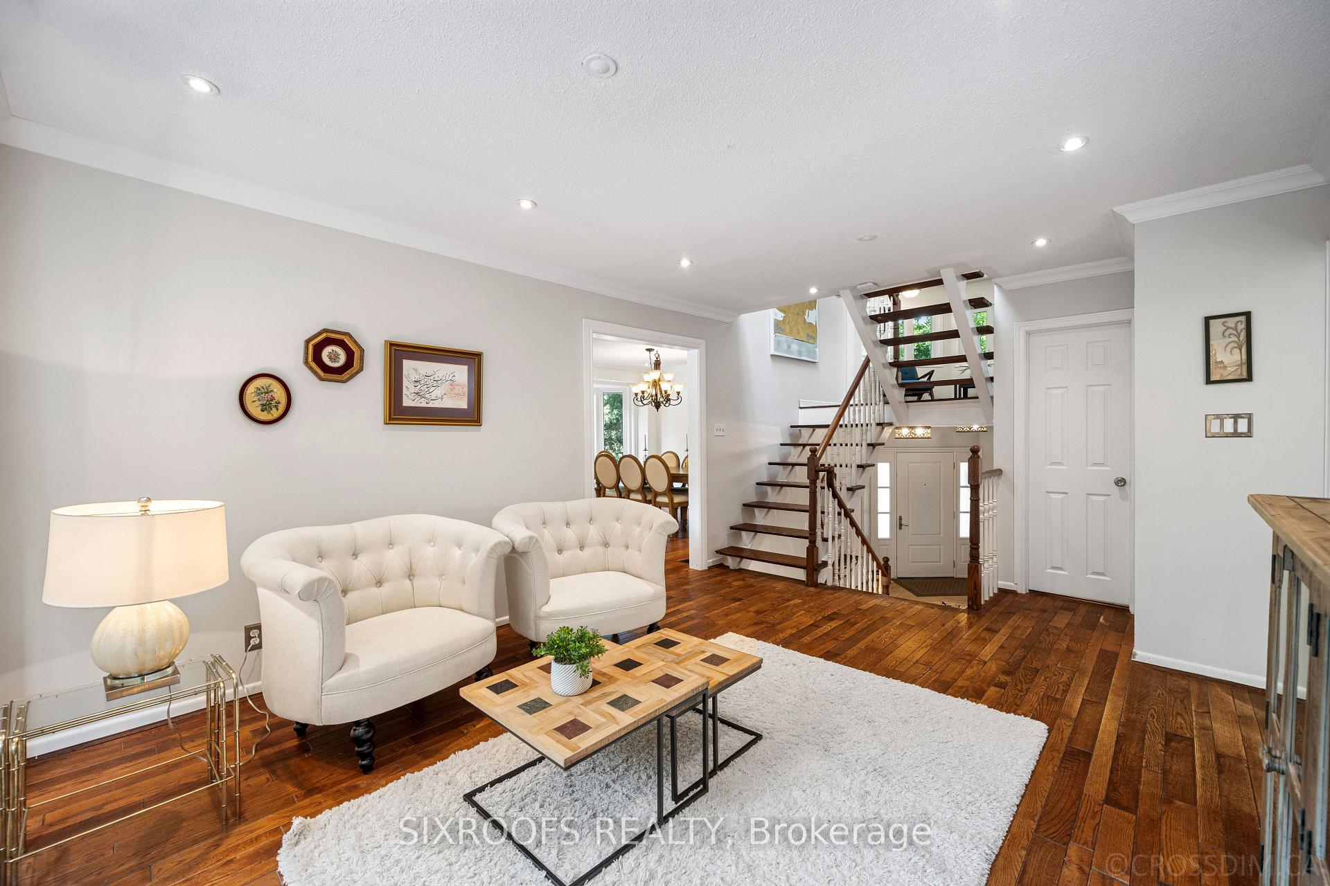 Photo 4 of 47 Senator Reesor's Drive, Markham, Sherwood-Amberglen — HOMEH