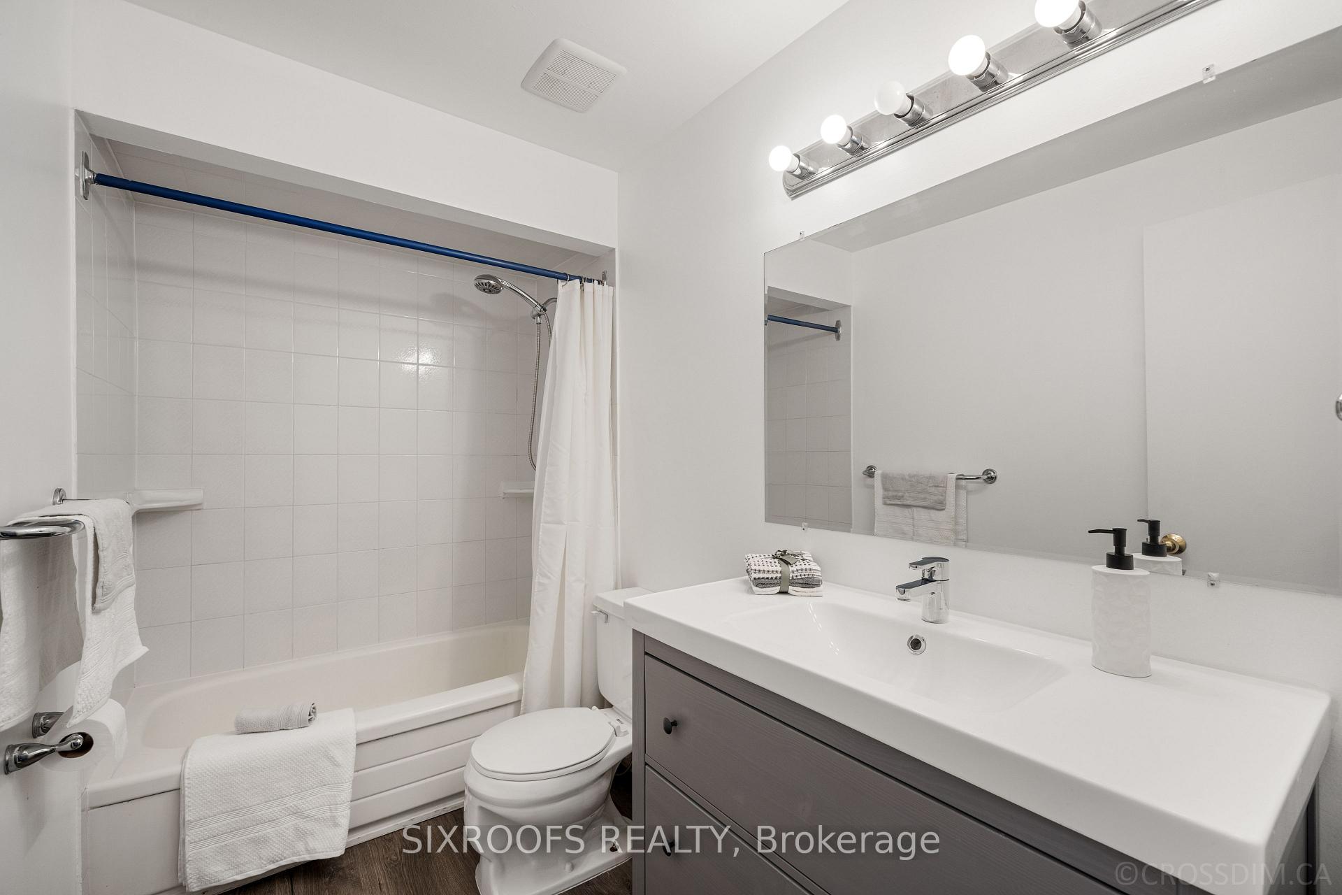 Photo 16 of 47 Senator Reesor's Drive, Markham, Sherwood-Amberglen — HOMEH