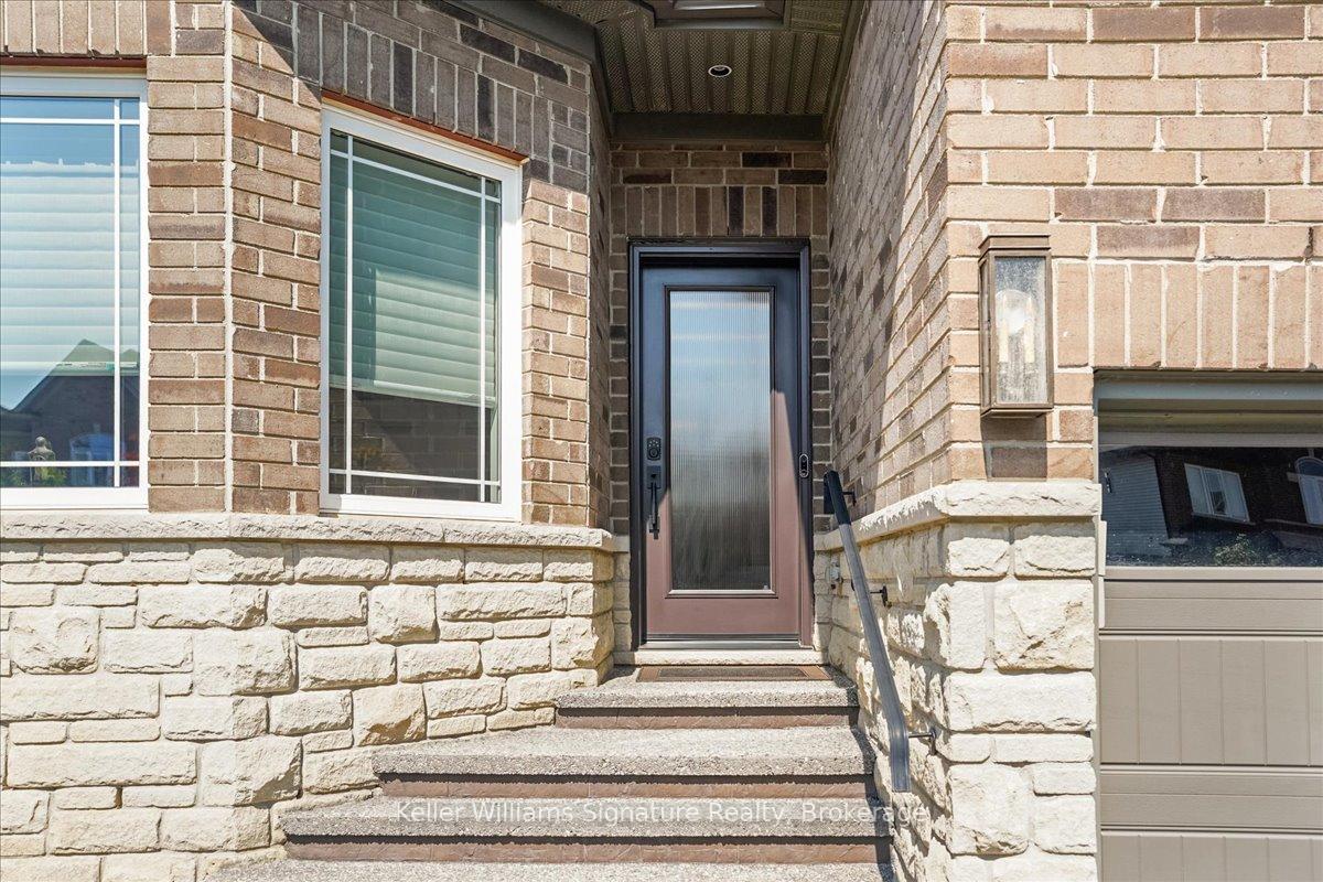Photo 15 of 26 Turi Drive, Hamilton, Rural Glanbrook — HOMEH