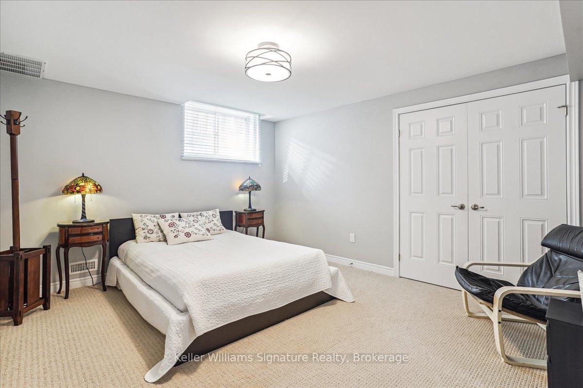 Photo 21 of 26 Turi Drive, Hamilton, Rural Glanbrook — HOMEH
