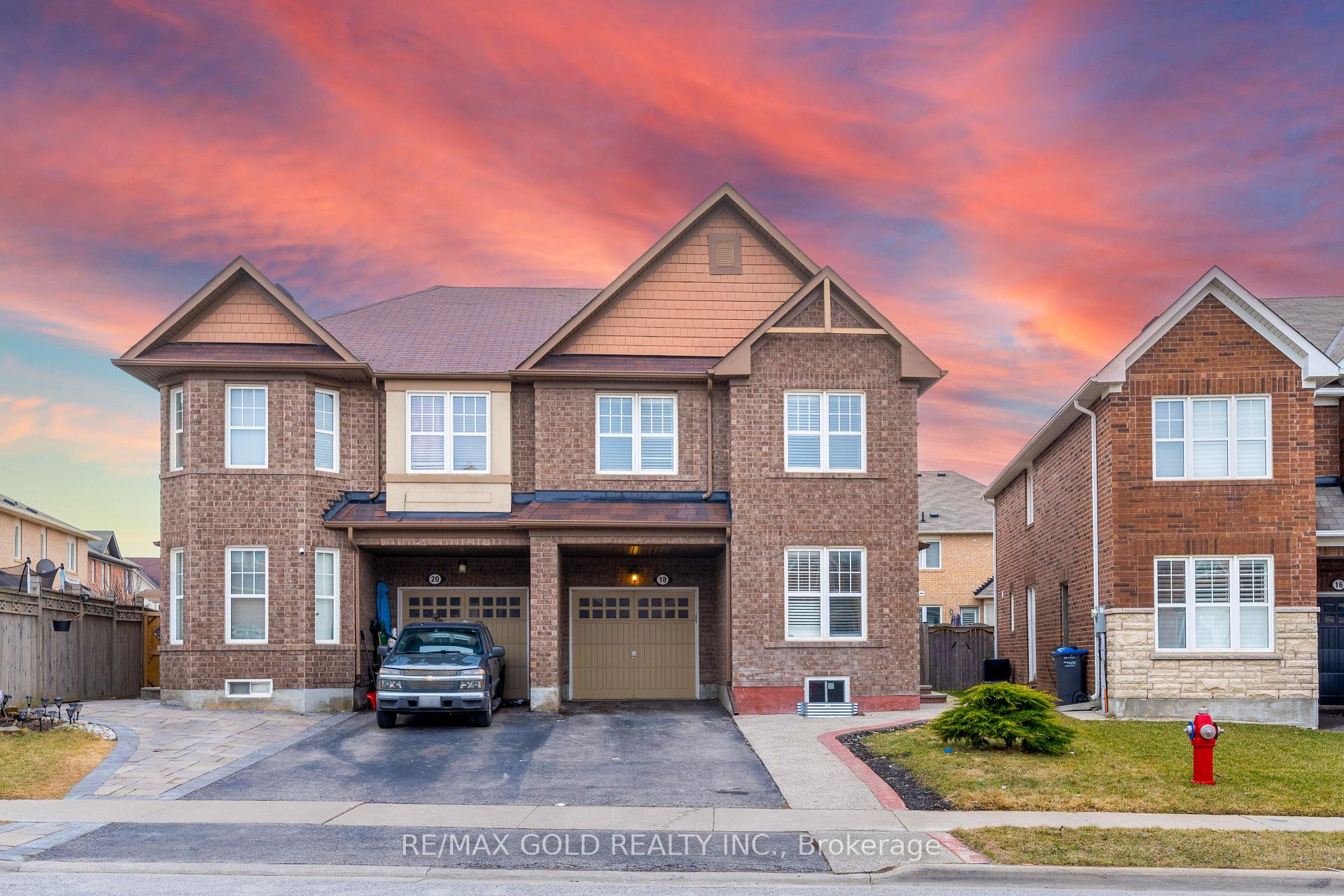 Photo 1 of 18 Apple Valley Way, Brampton, Bram East — HOMEH